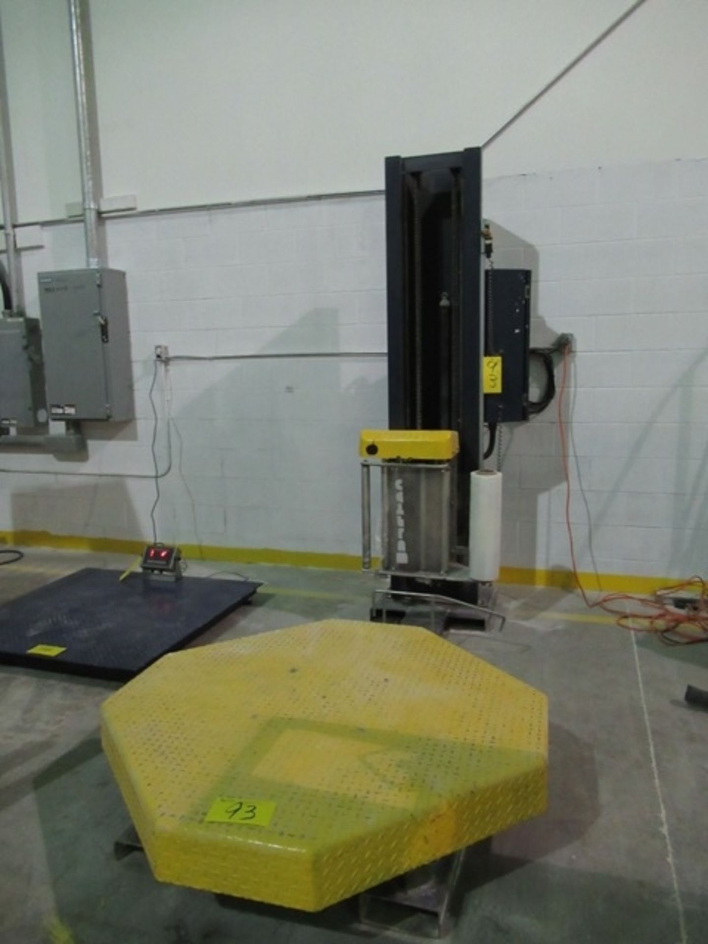 DYNAMIC PACKAGING WULFTEC WHP-150 PALLET SHRINK WRAPPER W/CONTROL & 14 ROLLS SHRINK WRAP S/N: