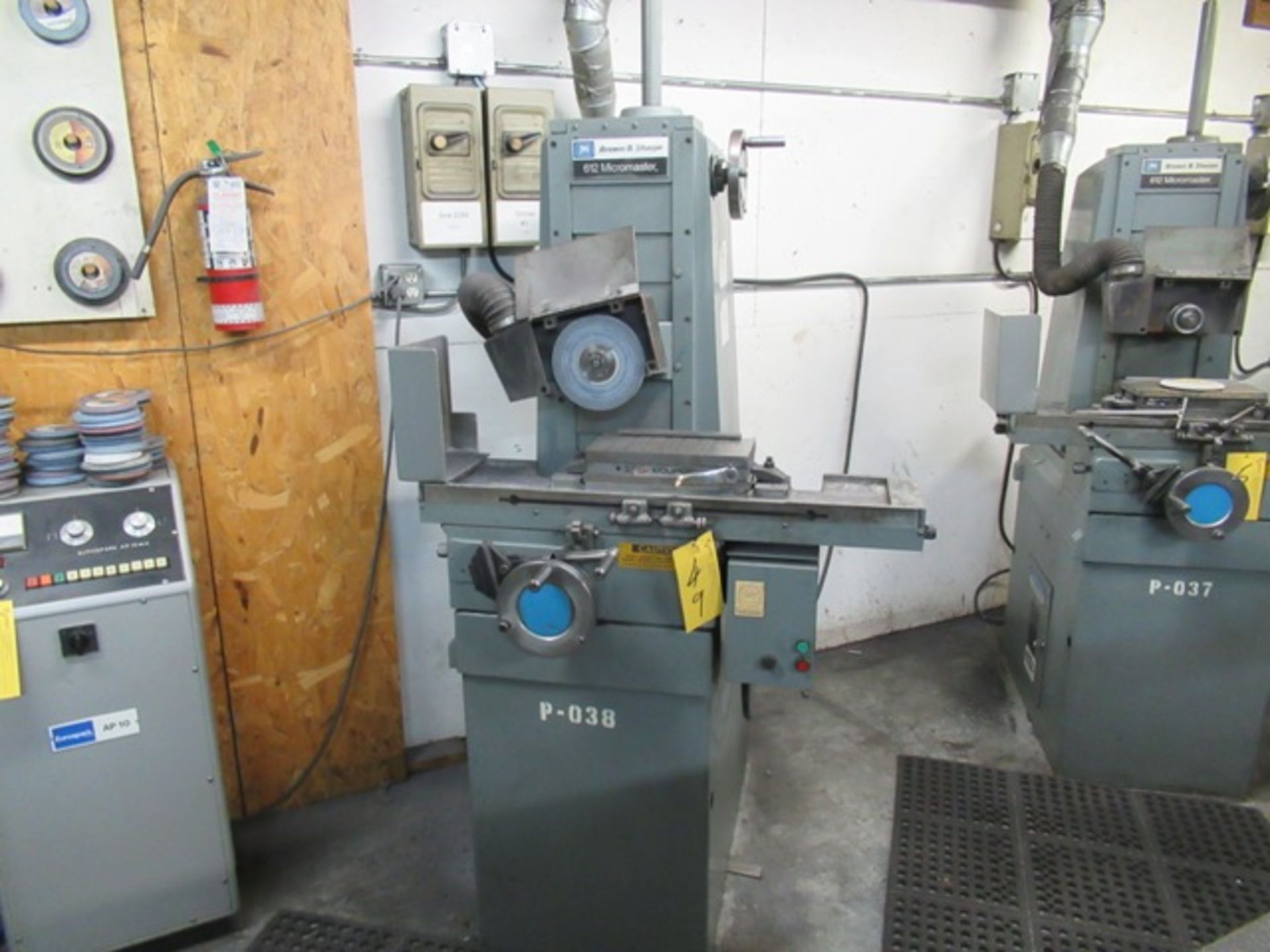 BROWN + SHARPE 612 MICRO MASTER 6"X12" MANUAL SURFACE GRINDER W/ECLIPSE 6X12 MAGNETIC CHUCK, SN