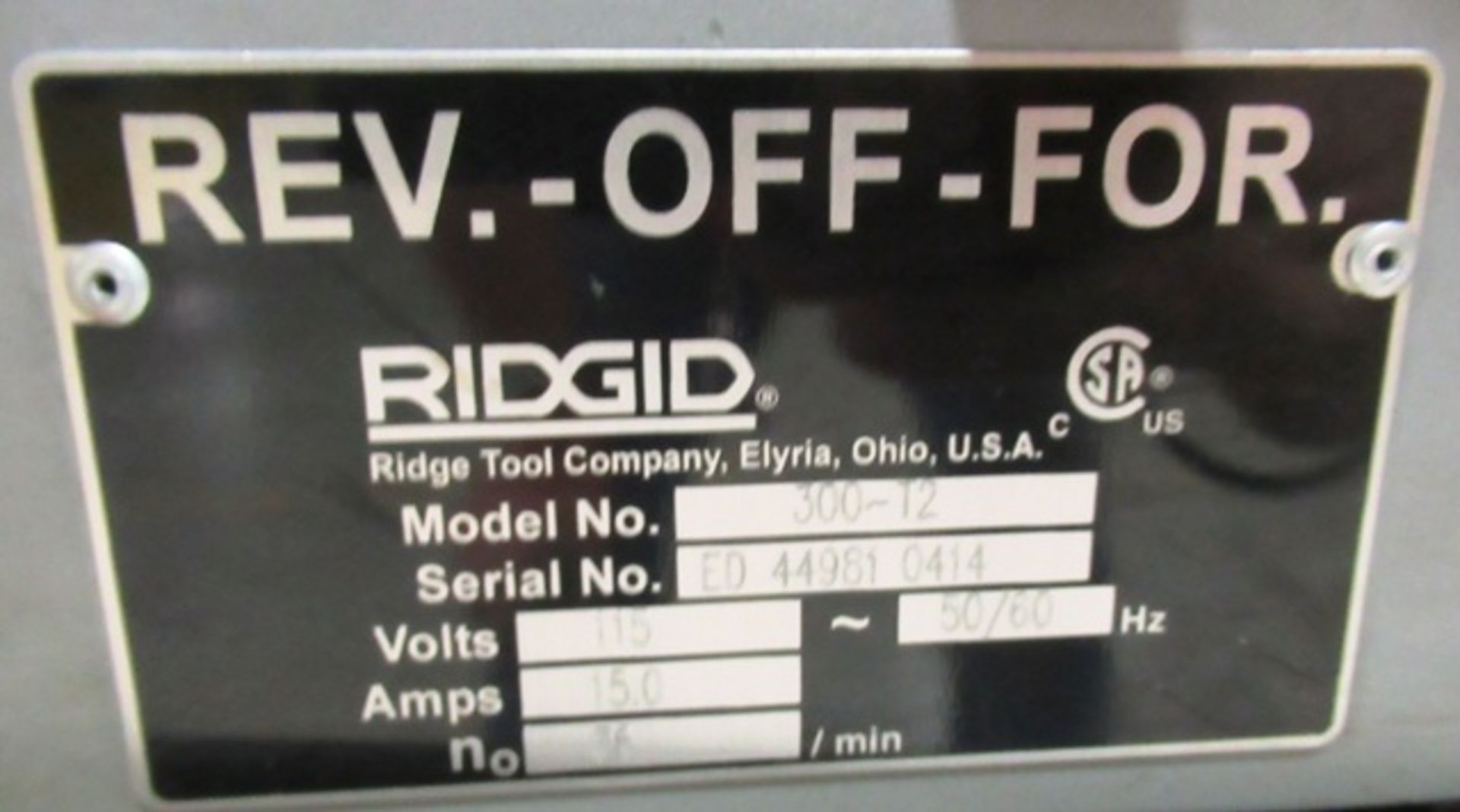 RIDGID 300-12 REV-OFF-FORWARD PIPE THREADER, 115 VOLTS C/W CUTTING HEADS, OIL PAN, FOOT - Image 2 of 2