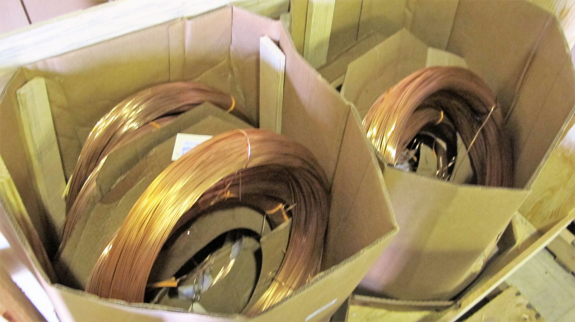 LARGE QTY OF COPPER WIRE (APPROX 480LBS BRIGHT COPPER, 1,000LBS GRADE 2 COPPER) - Image 3 of 4