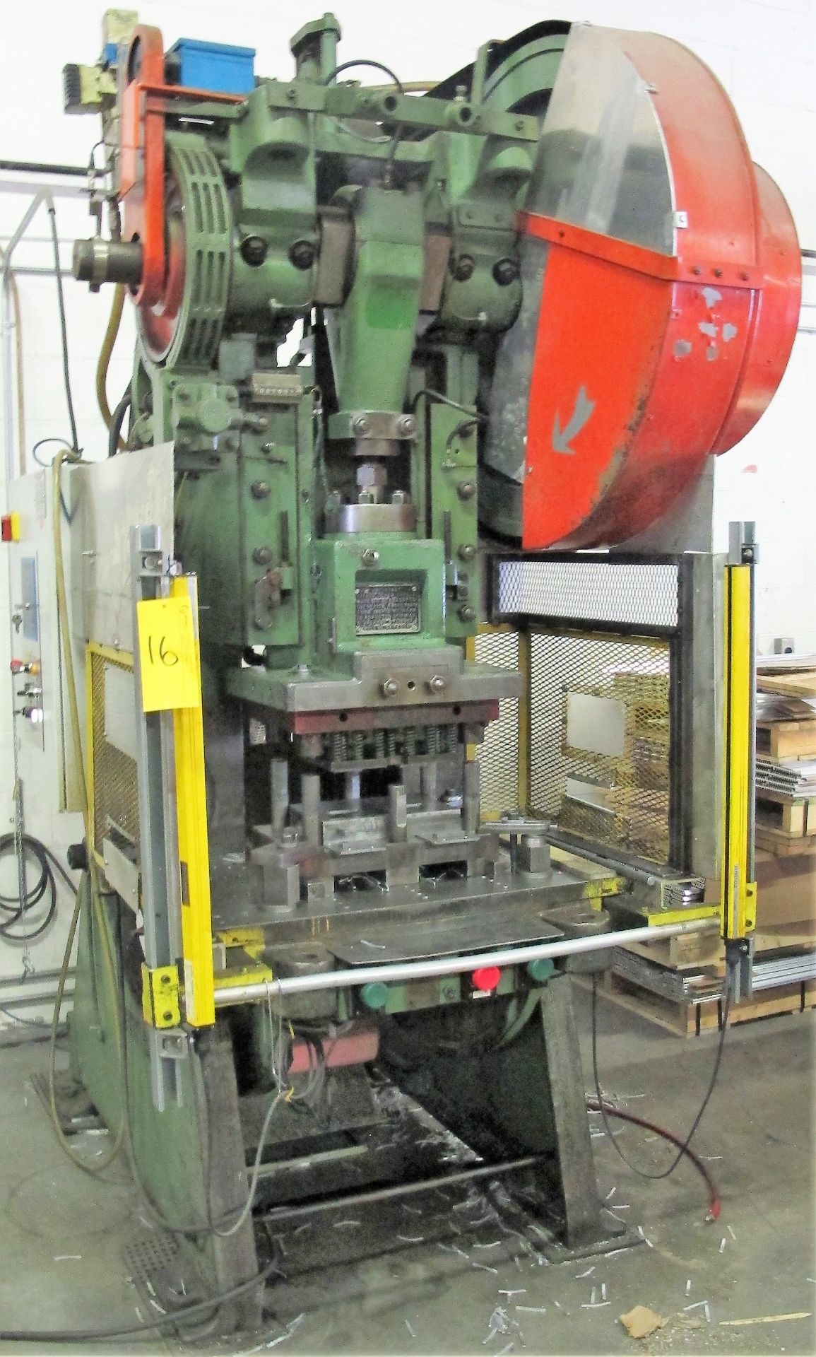 BROWN BOGGS 17.1/2J PUNCH PRESS, S/N 73213, 60 TON CAP., 5" STROKE, 9-1/4" SHUT HEIGHT, 3" ADJUST, - Image 2 of 6