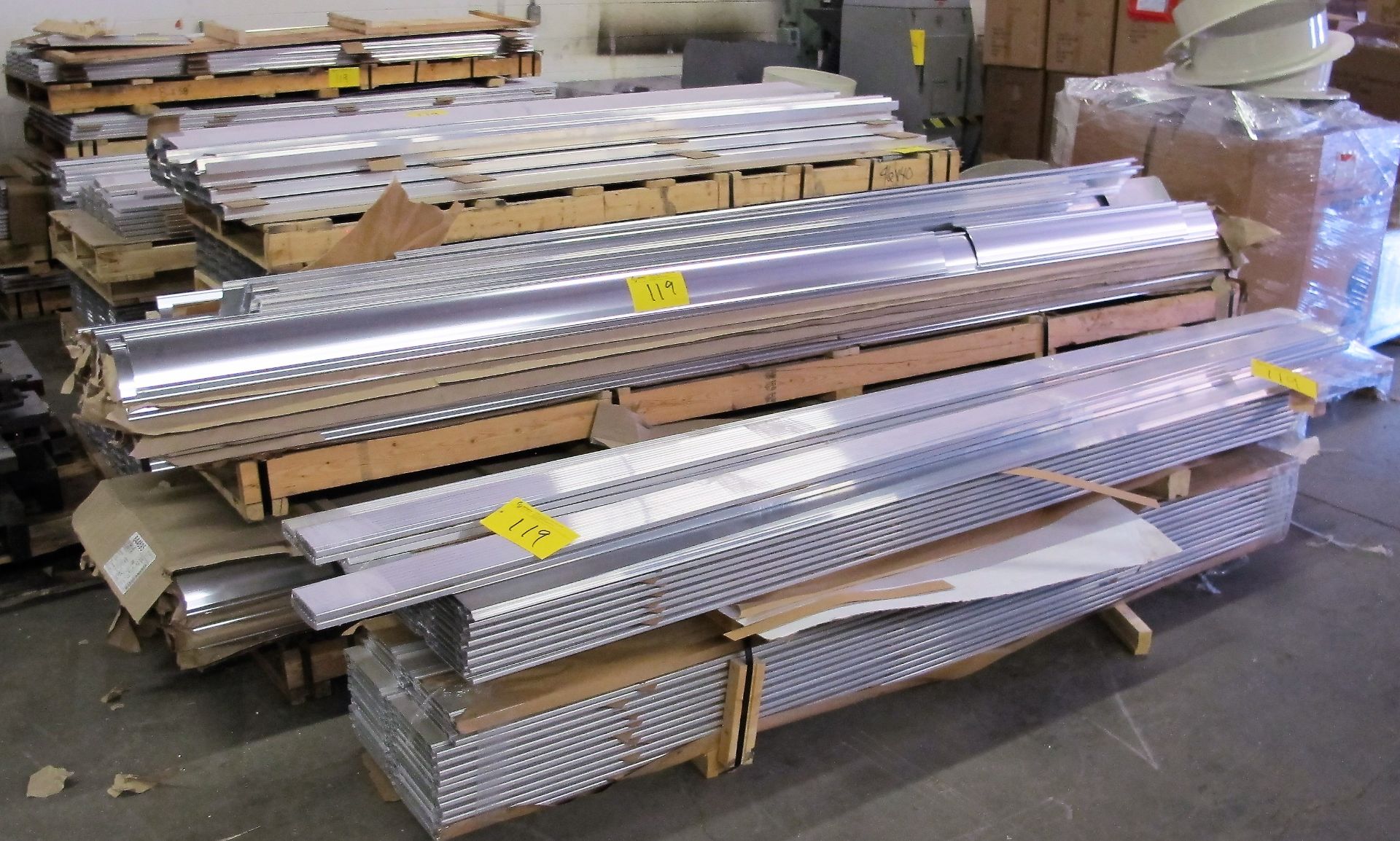 LARGE QTY OF ASST. ALUMINUM EXTRUSIONS, UP TO 8' LENGTH (APPROX. 12,500LBS)