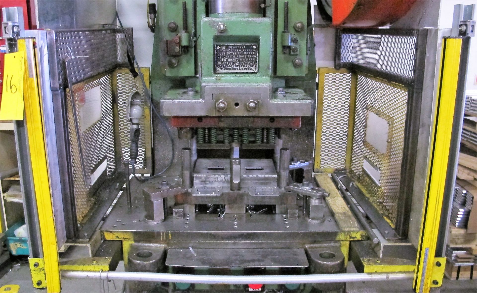 BROWN BOGGS 17.1/2J PUNCH PRESS, S/N 73213, 60 TON CAP., 5" STROKE, 9-1/4" SHUT HEIGHT, 3" ADJUST, - Image 3 of 6