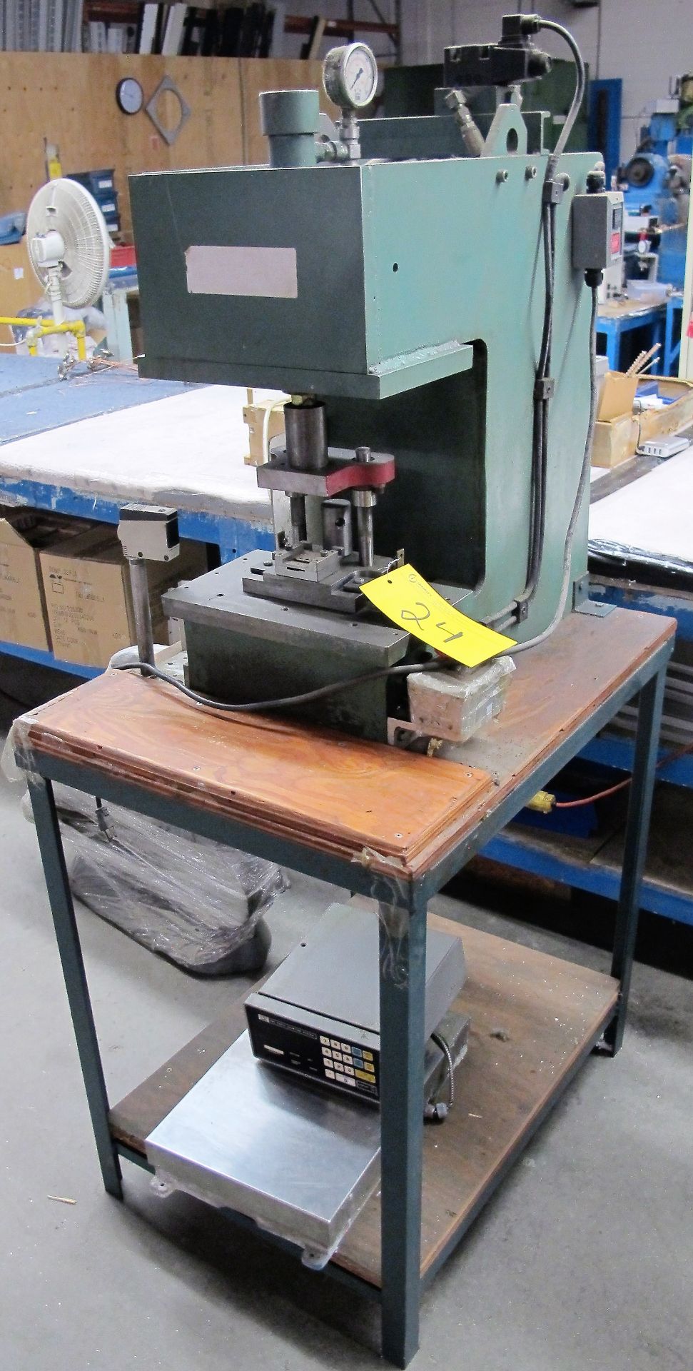 BENCH MOUNTED PNEUMATIC PRESS