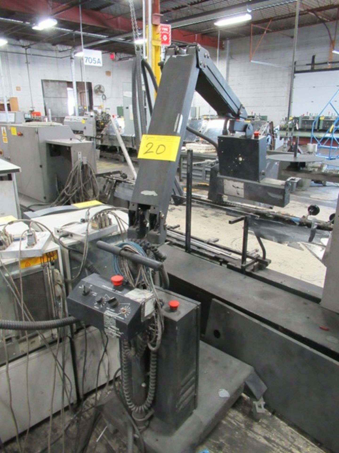 HEIDELBERG PACESETTER 705-12 SADDLESTITCHER, S/N SL-113 W/ 2 COVER FEEDERS, 4 GATHERING POCKETS, - Image 9 of 13