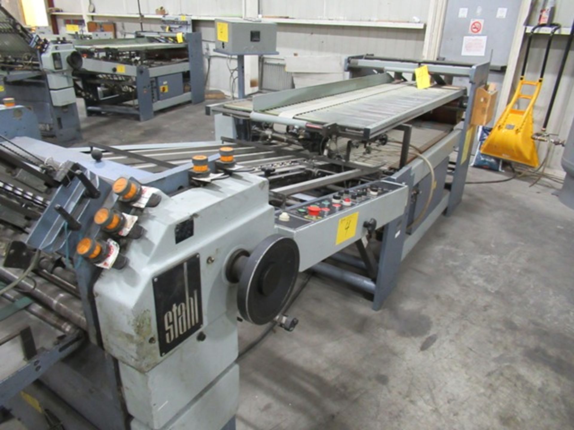 STAHL TFU78/4-RF 30" CONTINUOUS FEED FOLDER S/N 37150-153060 W/ PRE-SCORE SHAFT, 8 & 16 PG. - Image 4 of 5