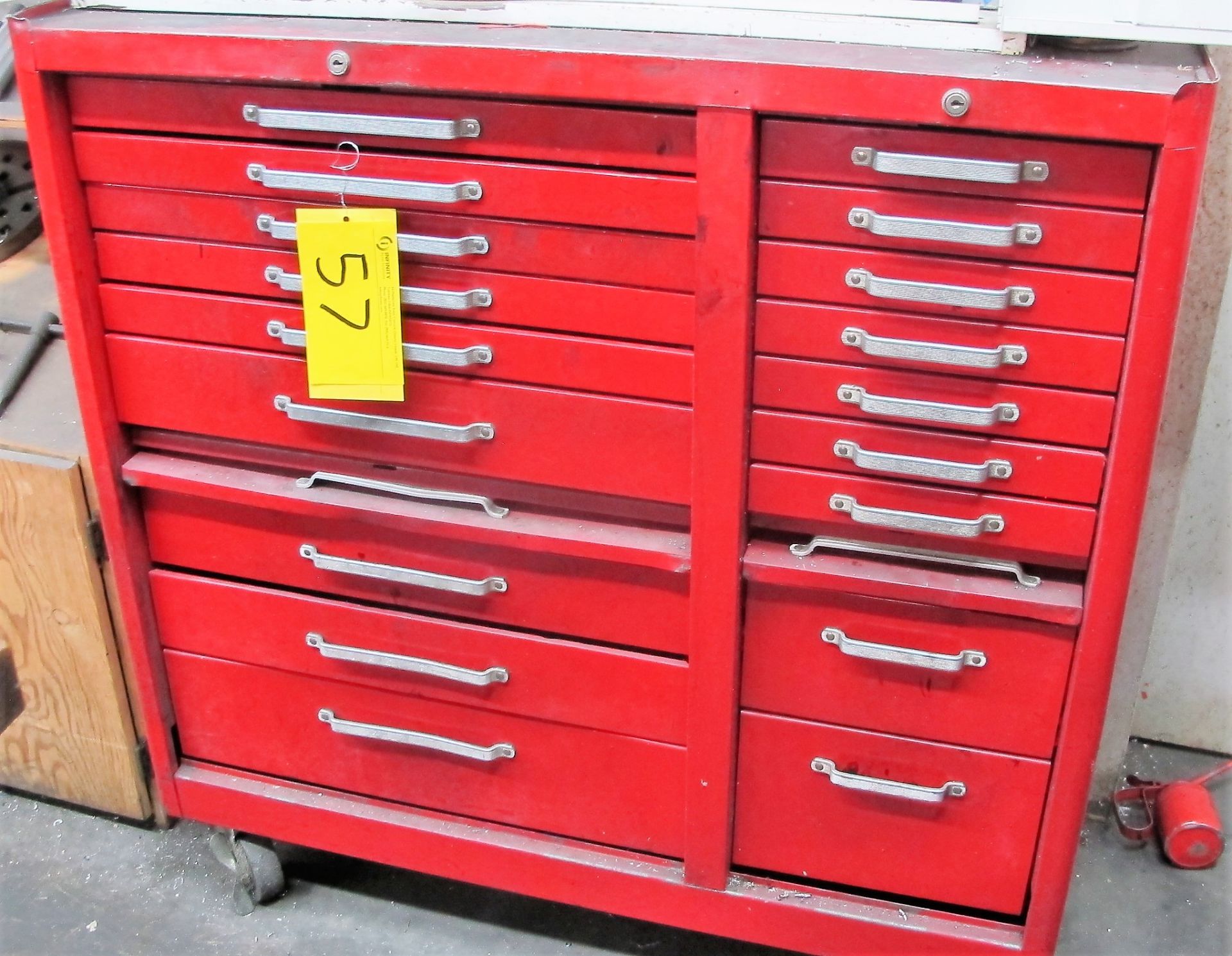 18 DRAWER PORTABLE TOOL CHEST