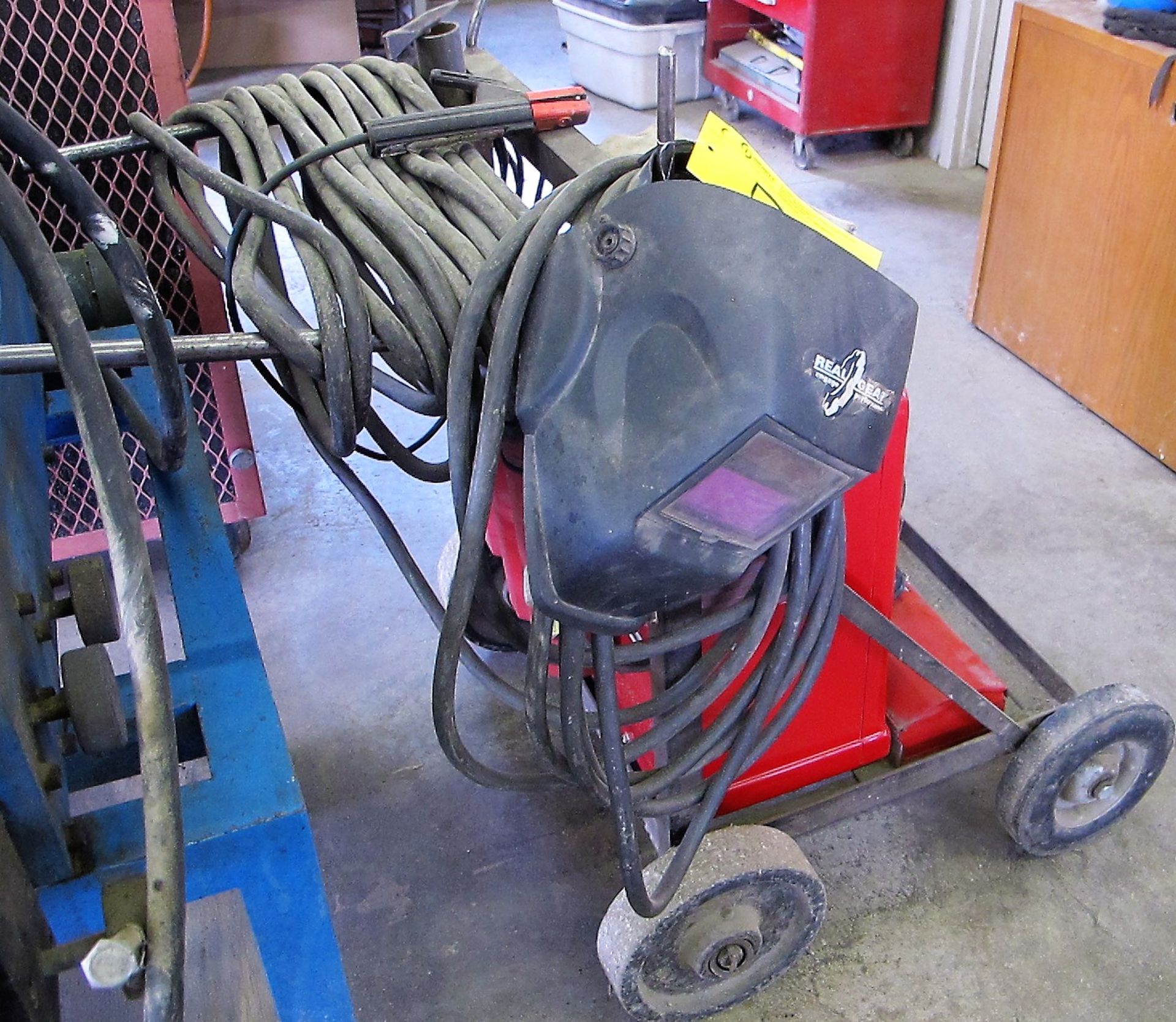 LINCOLN ELECTRIC AC/DC ARC WELDER - Image 2 of 3