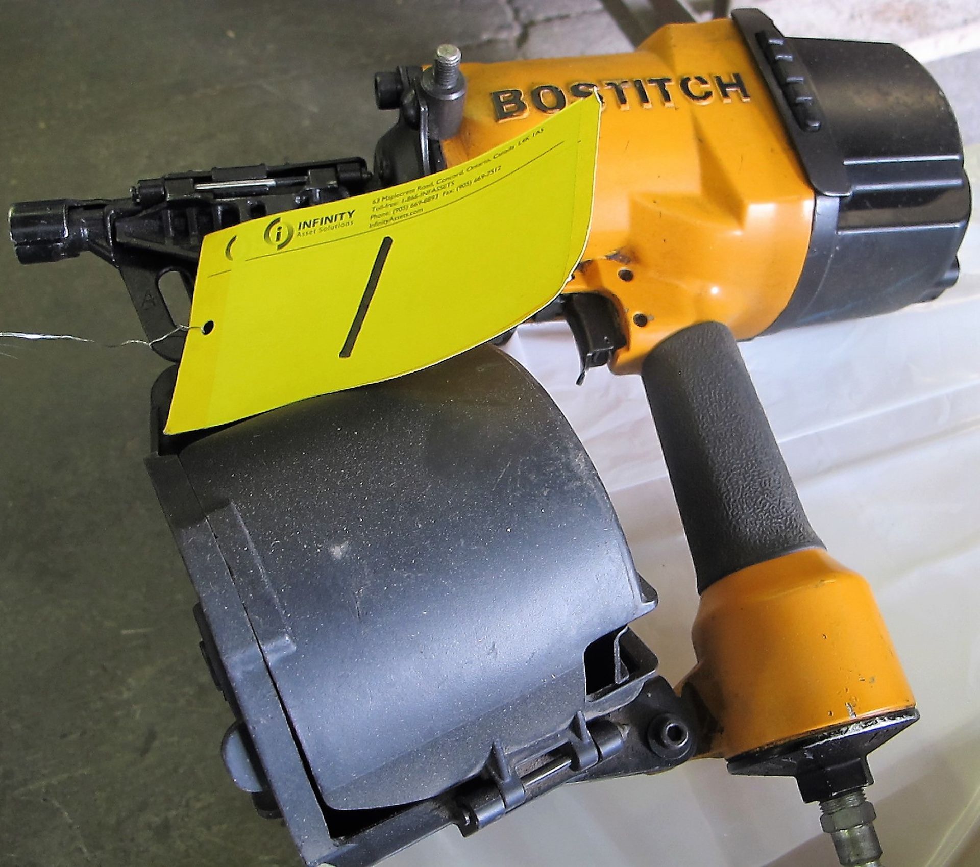 BOSTITCH PNEUMATIC COIL NAIL GUN, MOD N400C