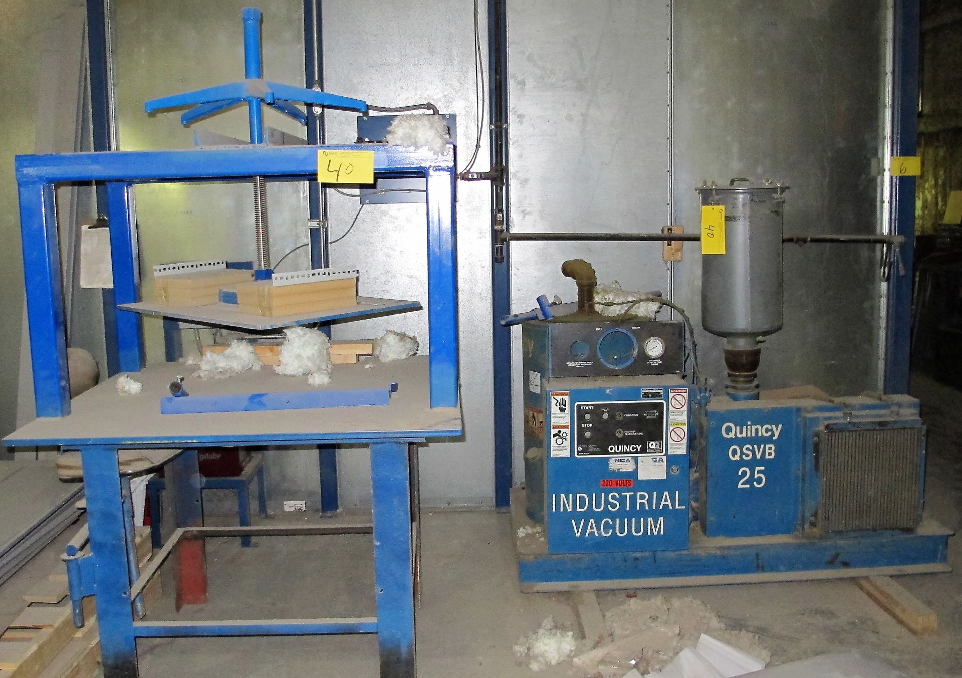 QUINCY QSVB25 INDUSTRIAL VACUUM (AS-IS) W/ CUSTOM PLATEN PRESS UNIT