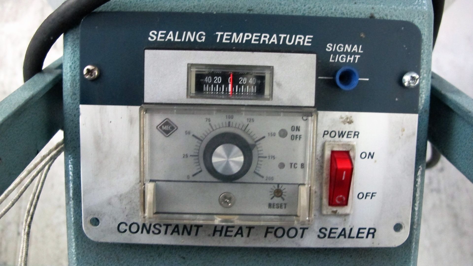 AIE CONSTANT HEAT SEALER, 300CH W/SEALING TEMPERATURE CONTROL - Image 2 of 2