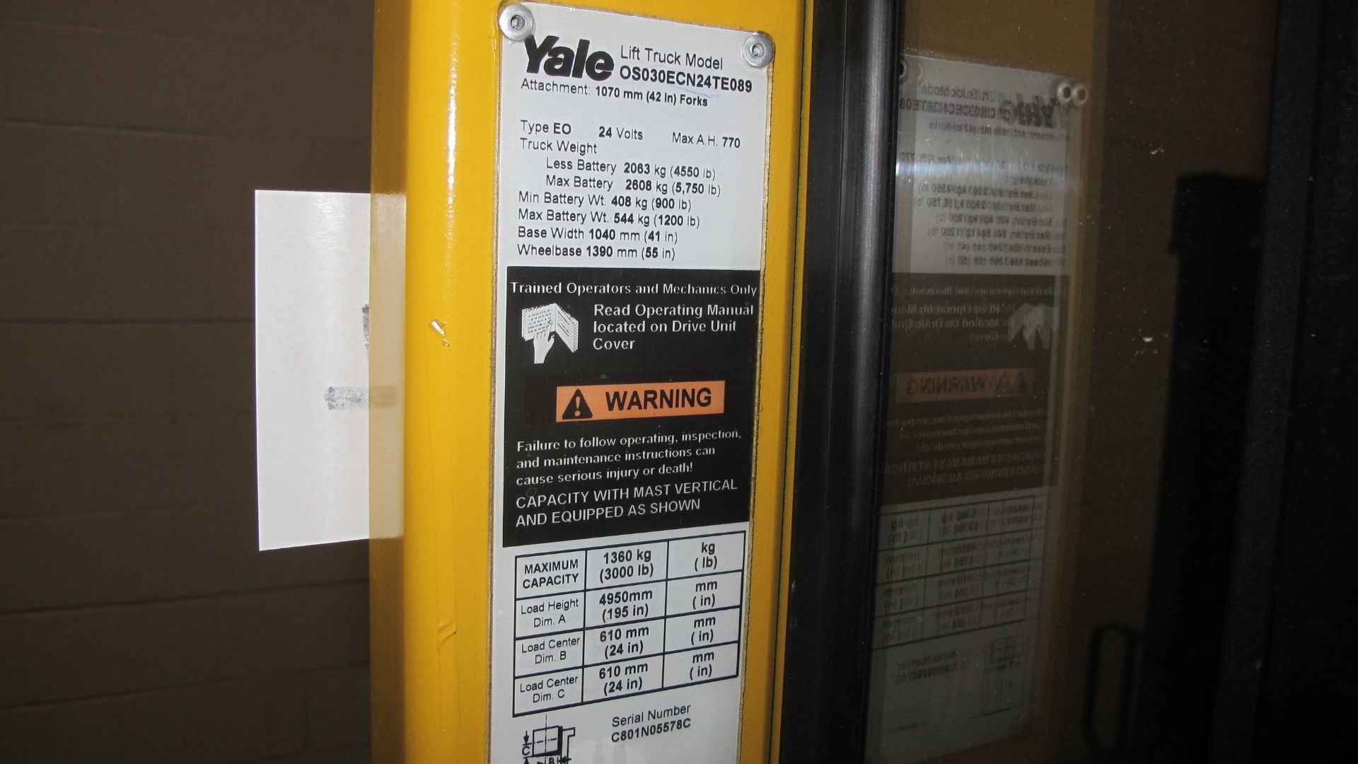 2005 YALE ELECTRIC ORDER PICKER, 3000 LB CAP, 195" MAX LIFT, 24V, S/N 05030ECN24T3089, 7' 5"T - Image 5 of 5