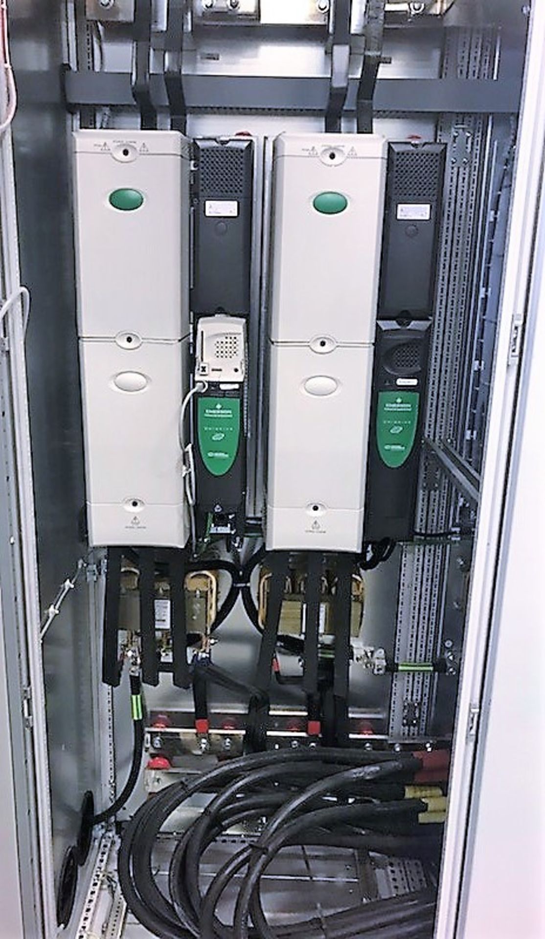 (7) CONJOINED CABINETS W/ (1) EMERSON CTLR 0151 PHASE 1 CONTROLLER, MODEL ECOP12061-01, S/N 12061- - Image 7 of 8