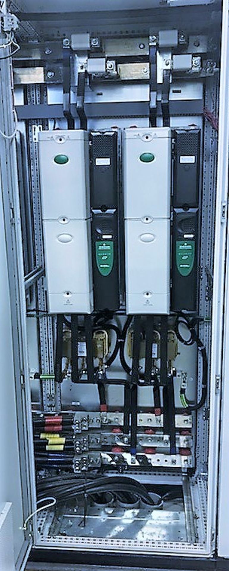 (7) CONJOINED CABINETS W/ (1) EMERSON CTLR 0151 PHASE 1 CONTROLLER, MODEL ECOP12061-01, S/N 12061- - Image 6 of 8