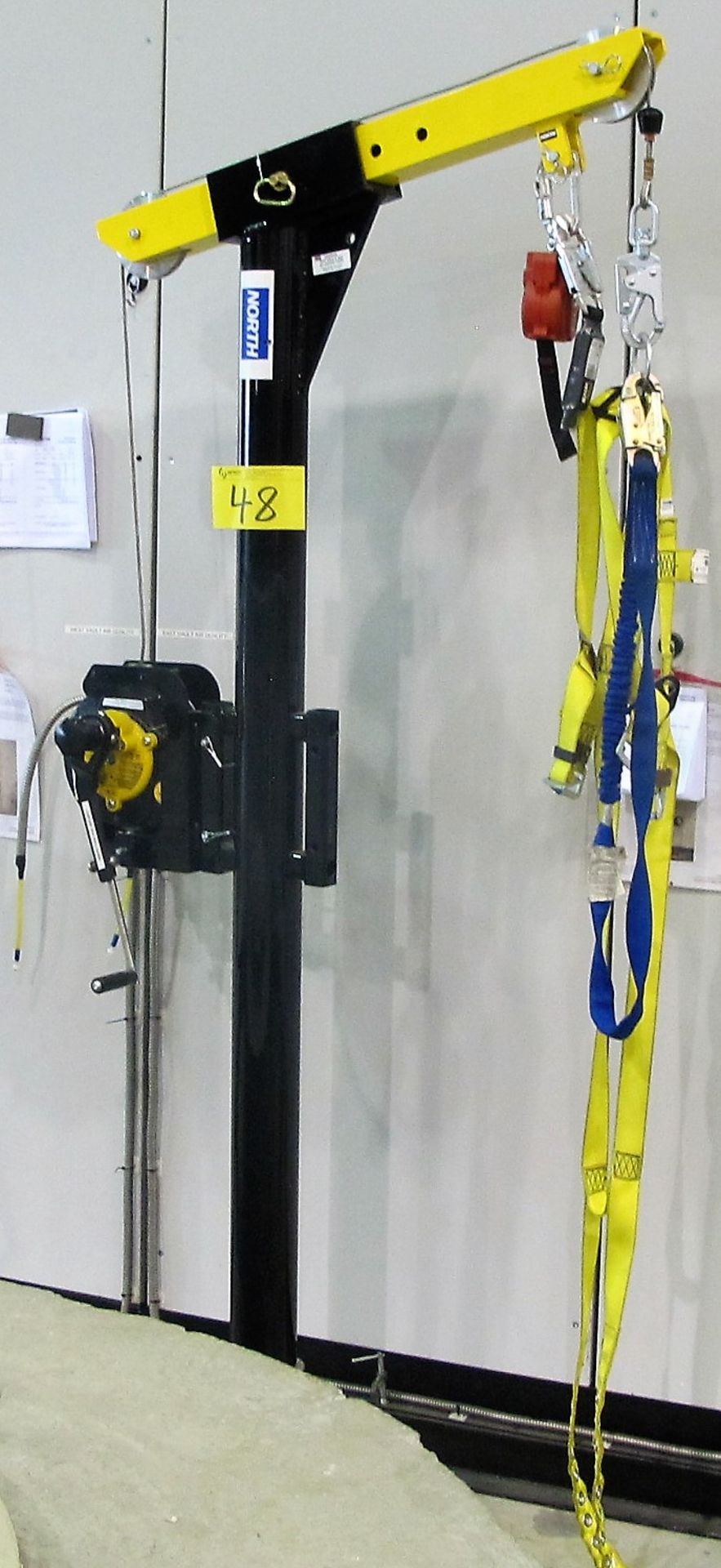 NORTH SAFETY MAN LIFT/HOIST