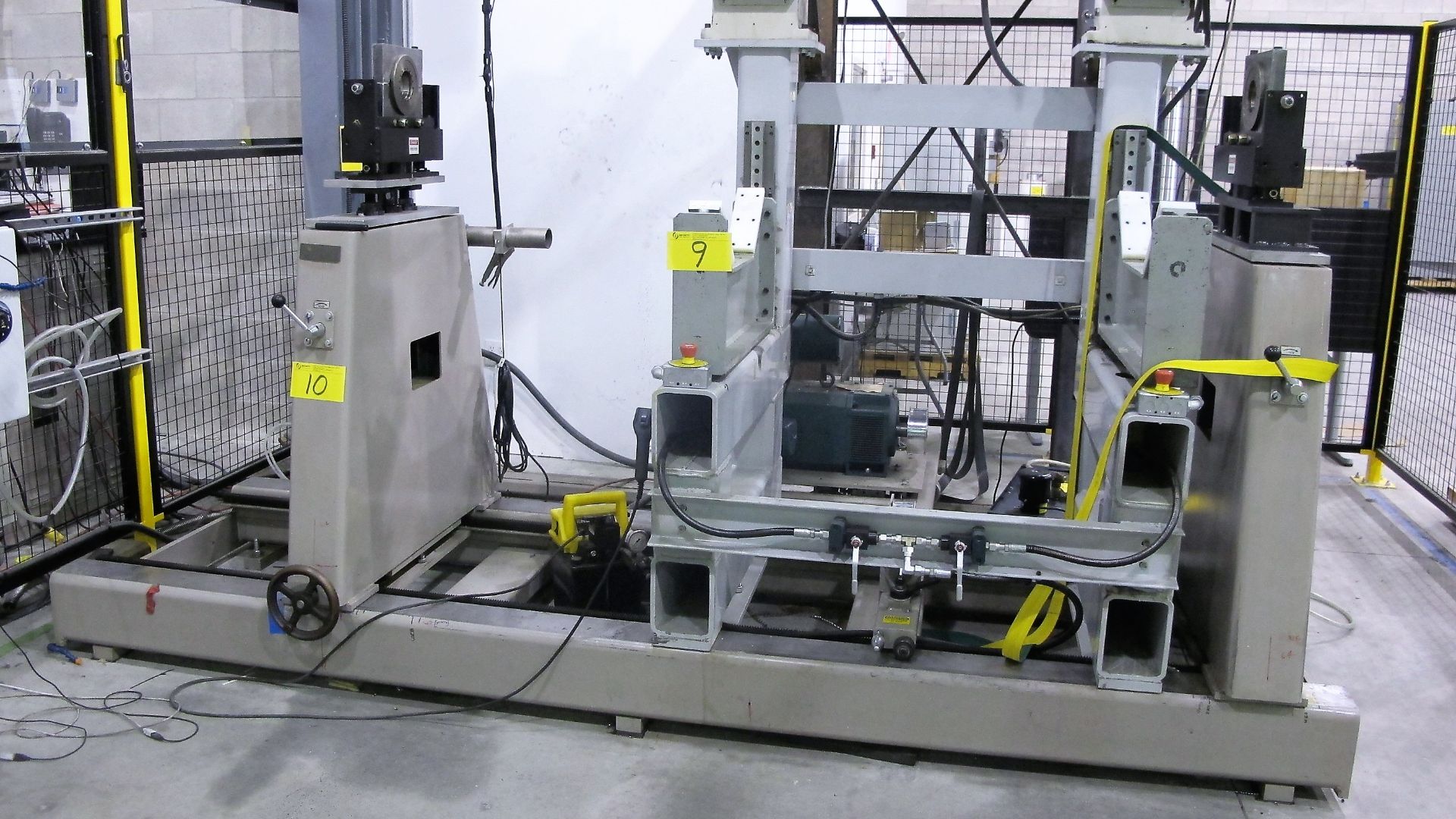 IRD BALANCING B150-15R DYNAMIC HORIZONTAL AXIS SOFT BEARING BALANCING MACHINE (INCL CONTROL BOX,