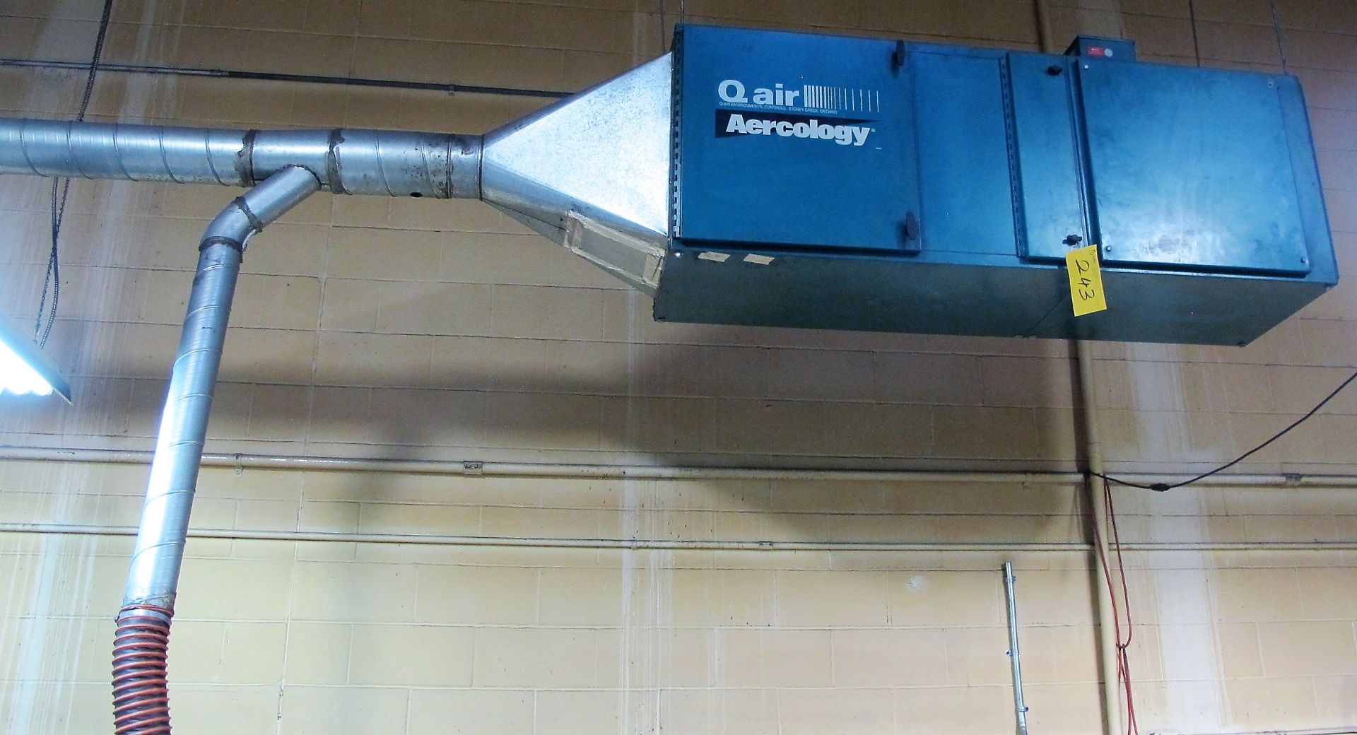 QAIR AERCOLOGY AIR MAKEUP UNIT AND ATTACHED VENTING PIPES (RIGGING FEE $250, PRICE IS WITHOUT