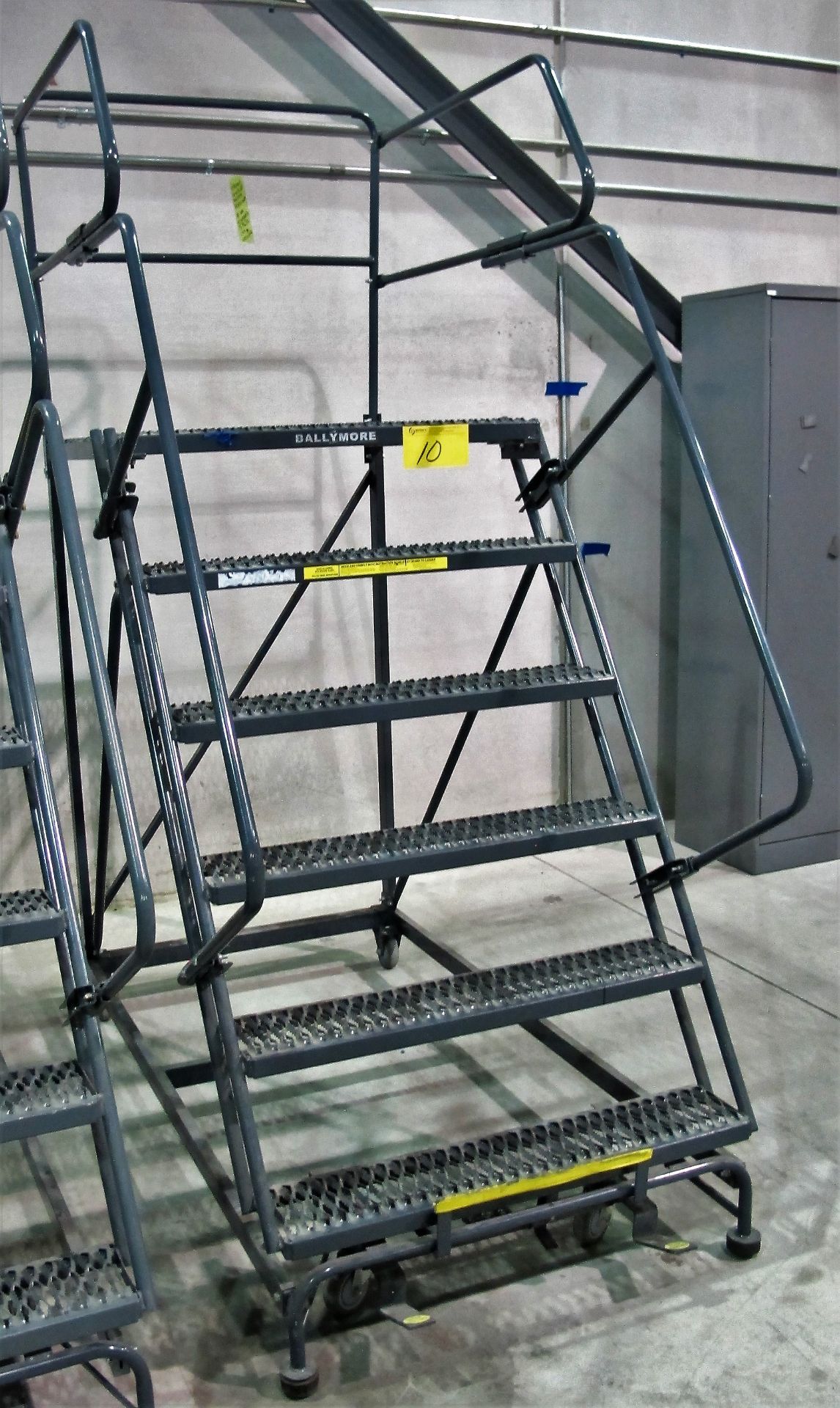 BALLYMORE 6 STEP WAREHOUSE STAIRCASE