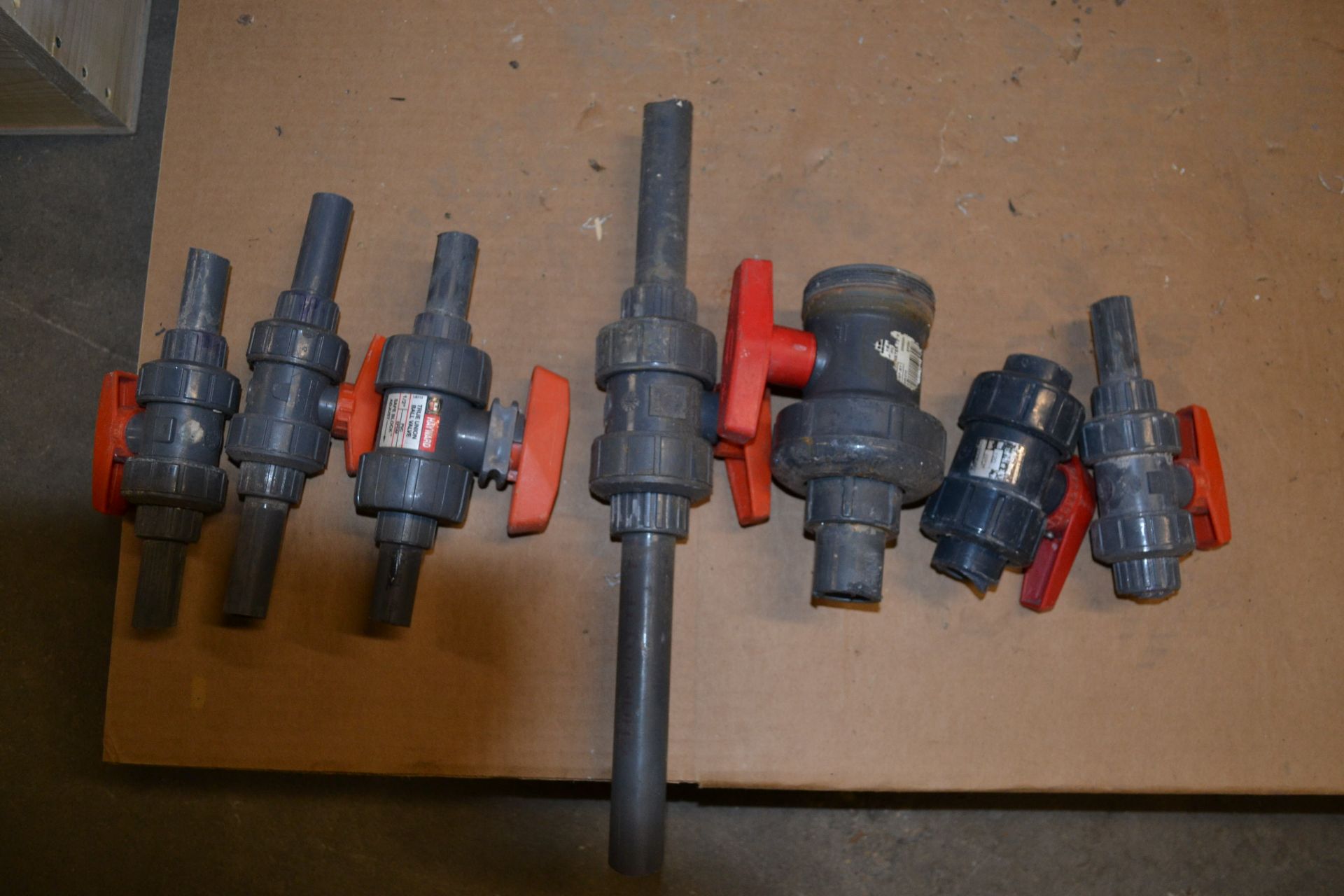 PVC Shut Off Valves - Image 2 of 4