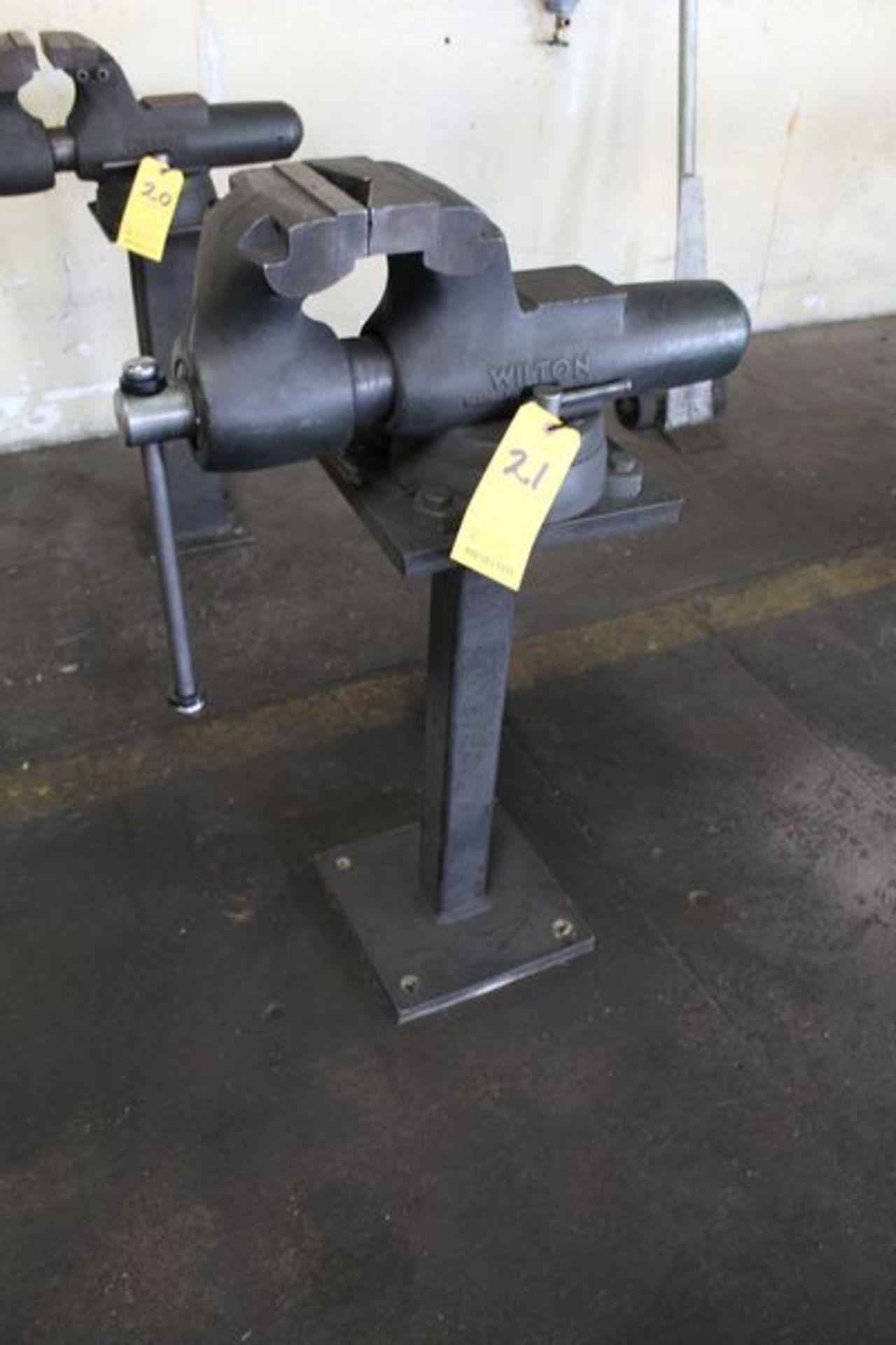 6" WILTON VISE W/ STAND