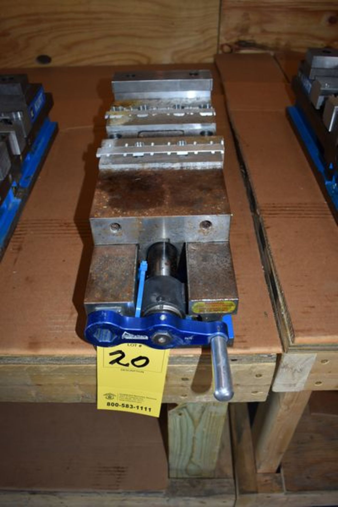 KURT 6" MACHINE VISE