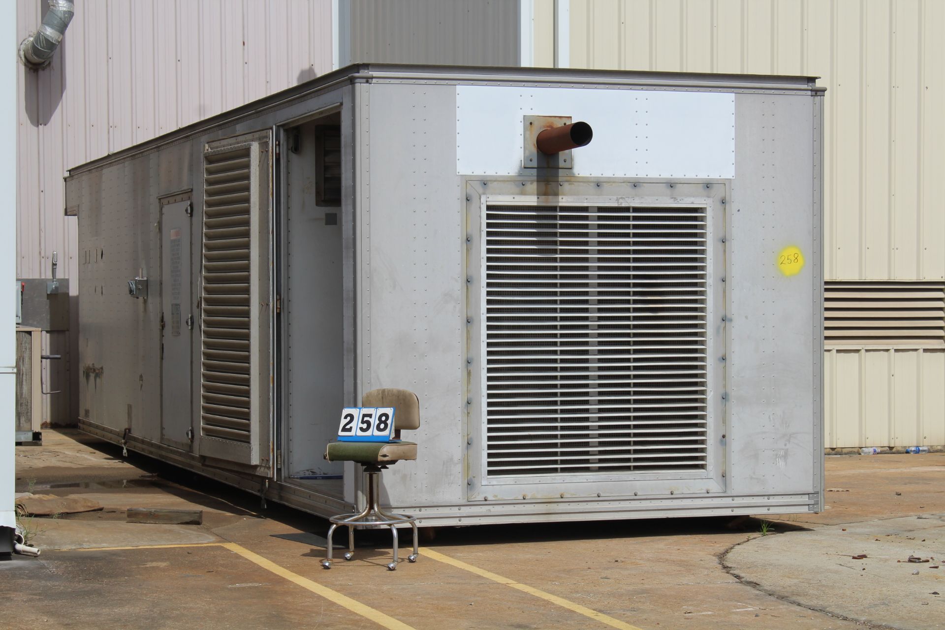 PORTABLE POWER PLANT/STANDBY POWER UNIT, ATLANTIC 125 KW, S/N 125-275-75, enclosed in 30' Prichard