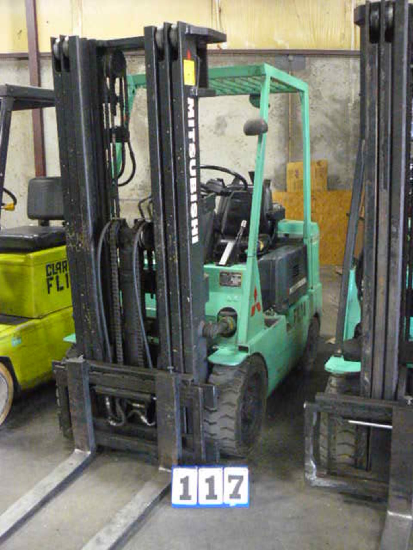 MITSUBISHI FORKLIFT, MDL:FGC25 4350 LB LIFT CAP, 188" LIFT HEIGHT, LP GAS, SIDE SHIFT, 4' FORKS (