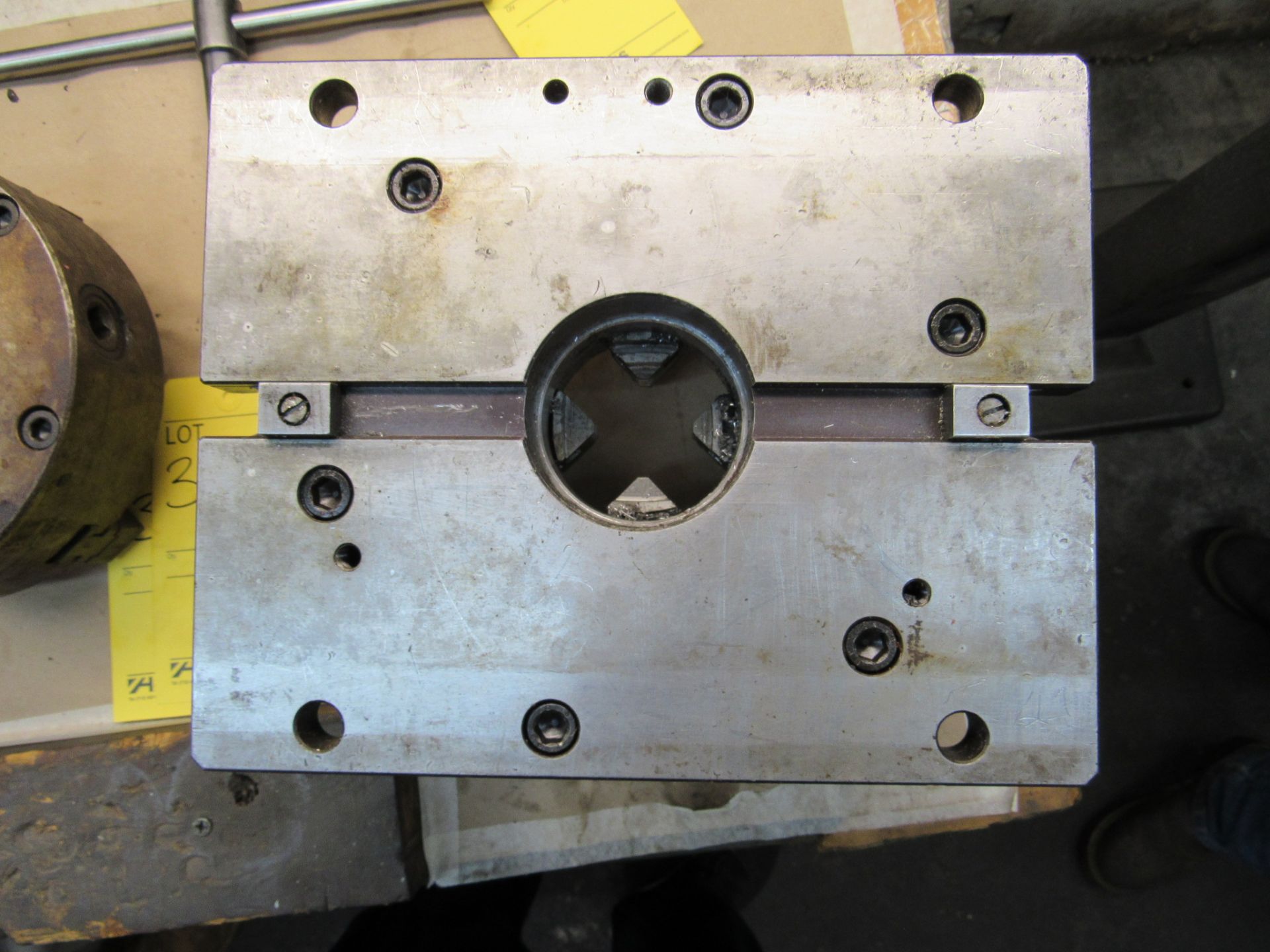10" BISON 4-JAW CHUCK, 3" THRU HOLE, FIXED TO 3/4" BISON PLATE 9419-10 - Image 2 of 2
