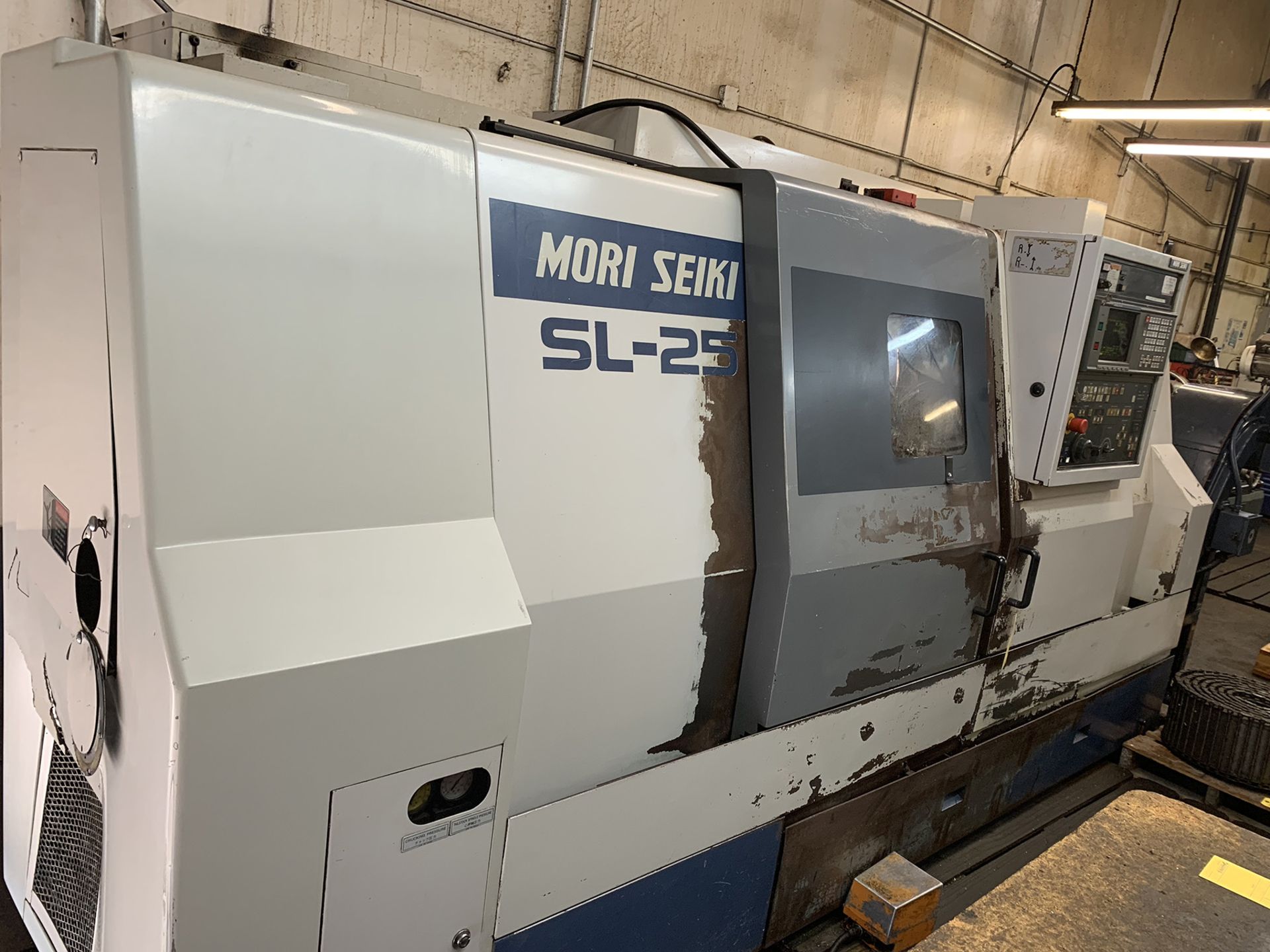 Mori Seiki SL-25B CNC Lathe, new 1995, 20” swing, 40” centers, 10” hyd. 3-jaw chuck, 12 pos. tool - Image 3 of 9