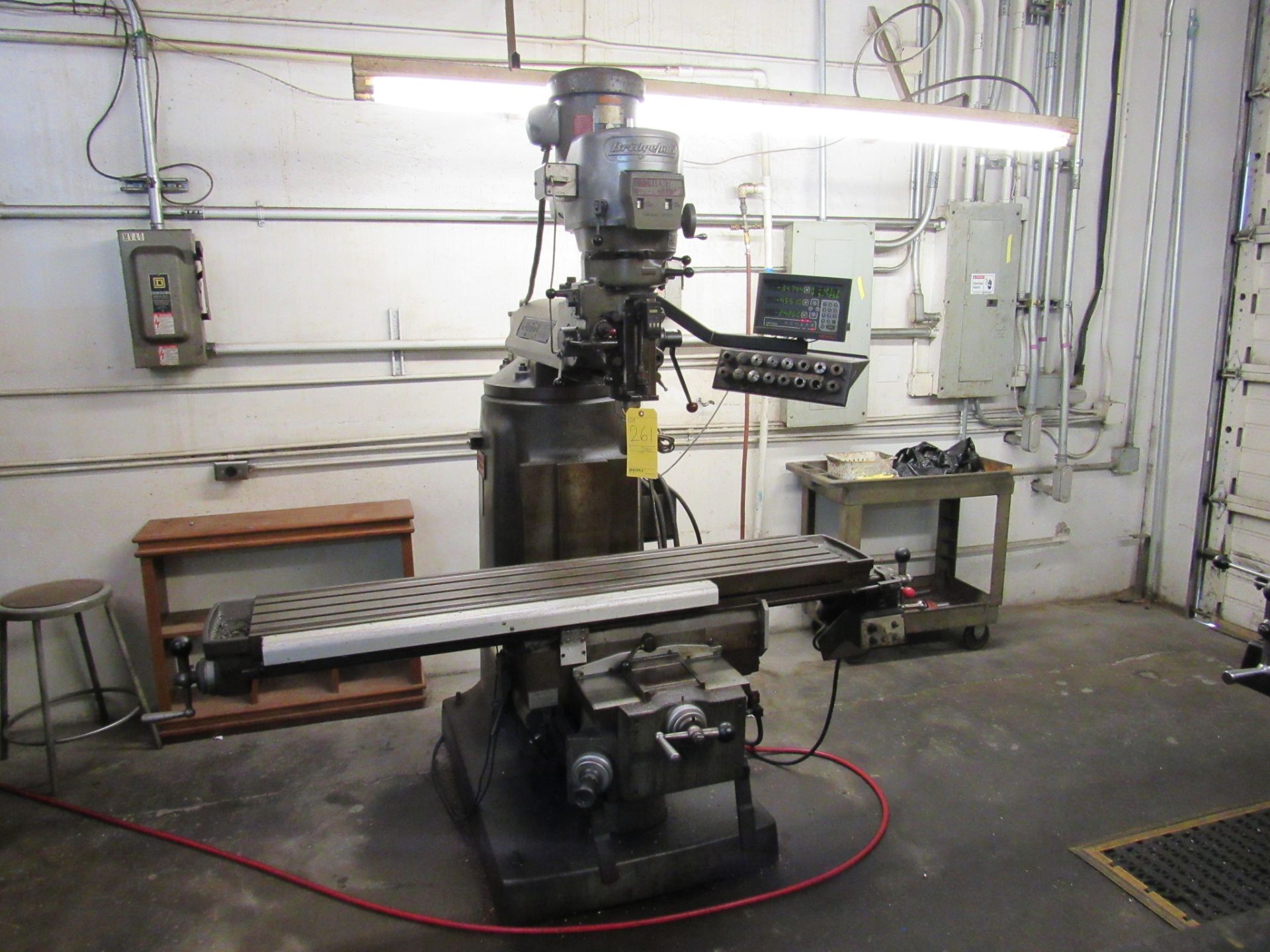 10" x 54" Bridgeport Series II Special Vertical Milling Machine, 10” x 54” table, Newall 3-axis DRO, - Image 4 of 11