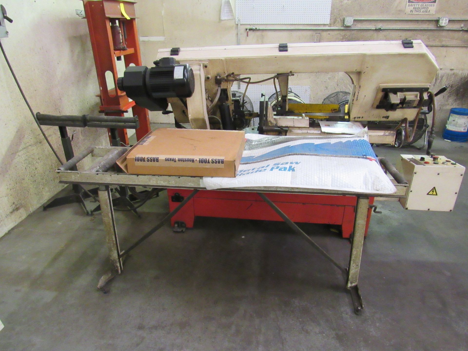 13" Trajan Model JFC-330A Semi-Automatic Mitering Bandsaw, 13" CAP. s/n 691247, with conveyor - Image 2 of 4