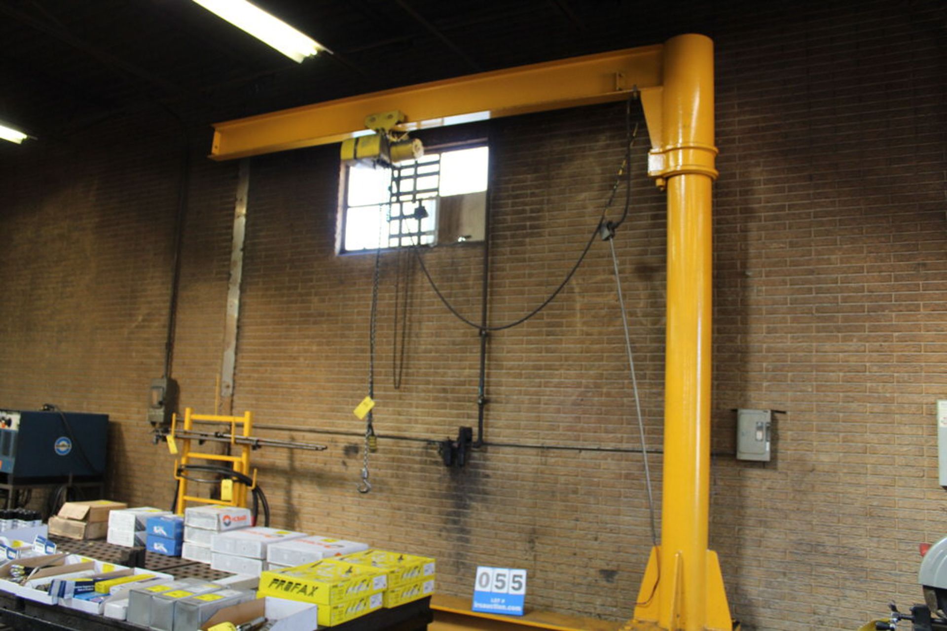 FREESTANDING JIB CRANE, 11'HT, 13' REACH, 11' COLUMN, W/ YALE 1 TON ELEC HOIST