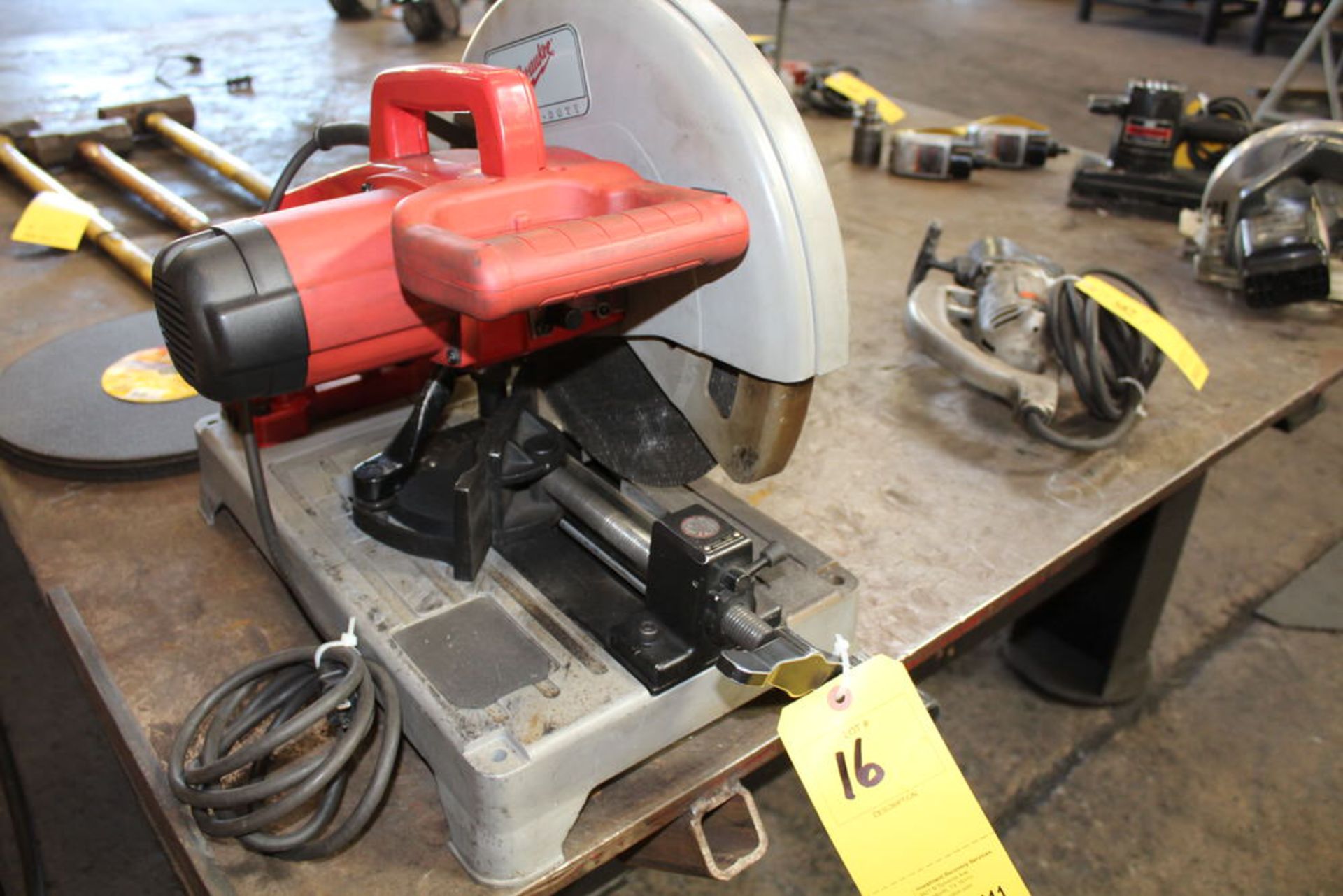 MILWAUKEE 14" HD ABRASIVE CHOP SAW