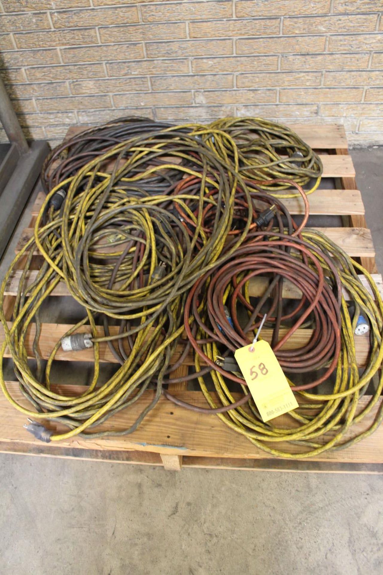 EXTENSION CORDS