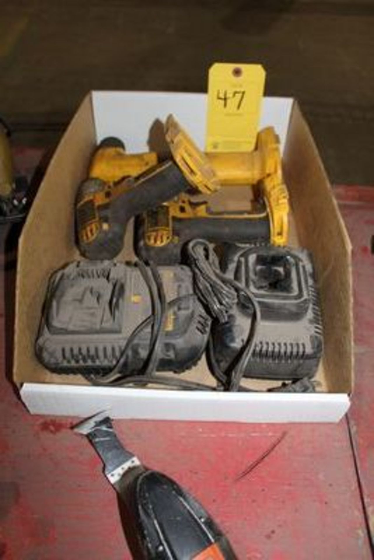DEWALT CORDLESS DRILL CHARGERS