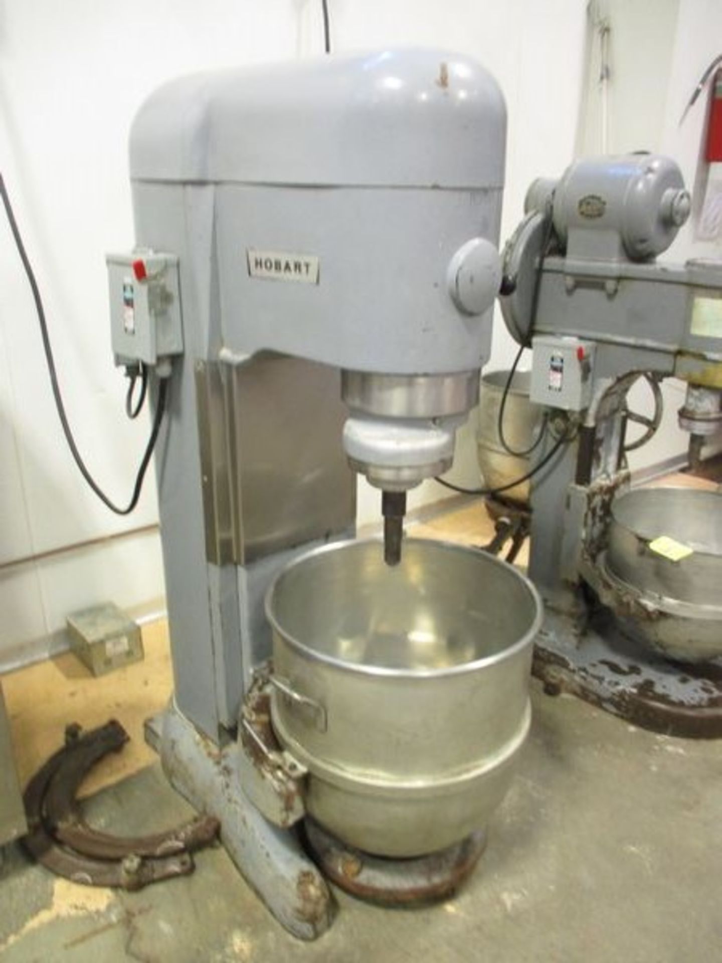 Hobart Model V-1401 140 Quart Mixer, s/n 11-013-626, w/(1) 140 Quart Mixing Bowl w/Port. Base & ( - Image 2 of 3