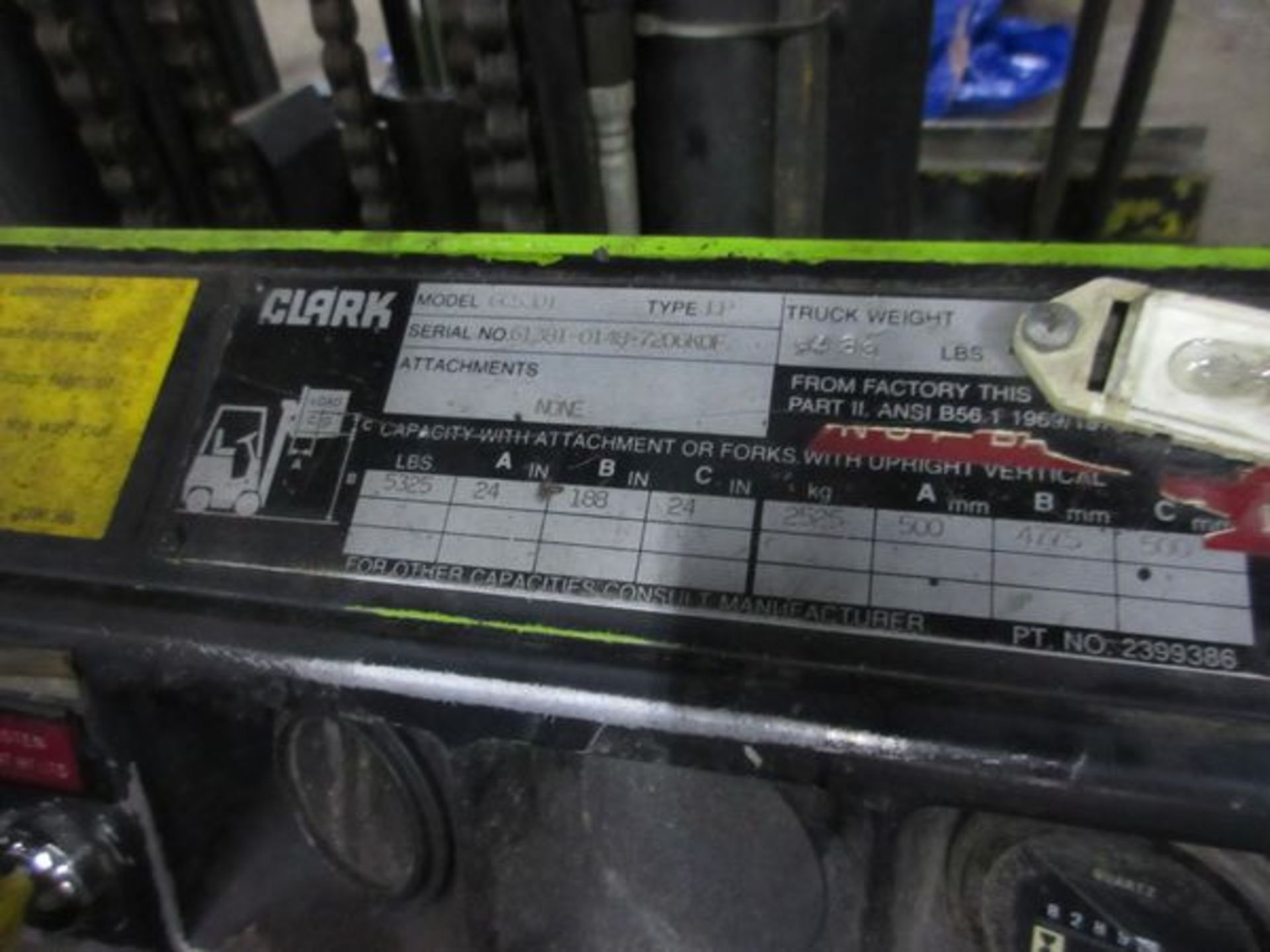 Clark Forklift GCS30I LPG Forklift, s/n G138I-0148-7206KOF, 5325# @ 188", Reads 8295 Hrs. (LATE - Image 3 of 3