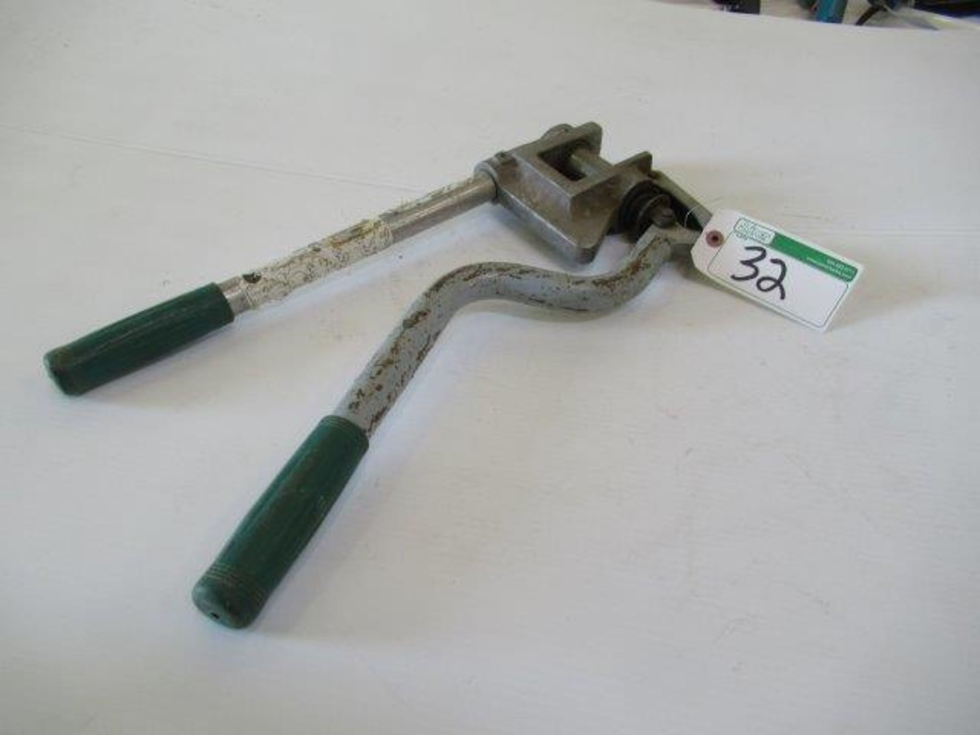 GREENLEE HAND PUNCH TOOL