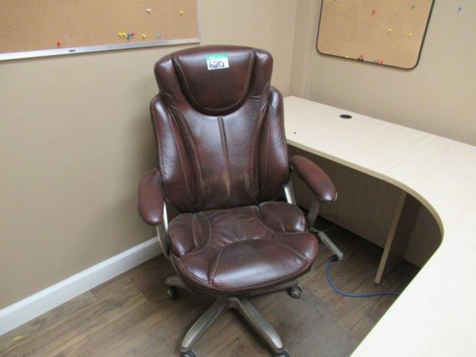 BROWN S/T ARM CHAIR