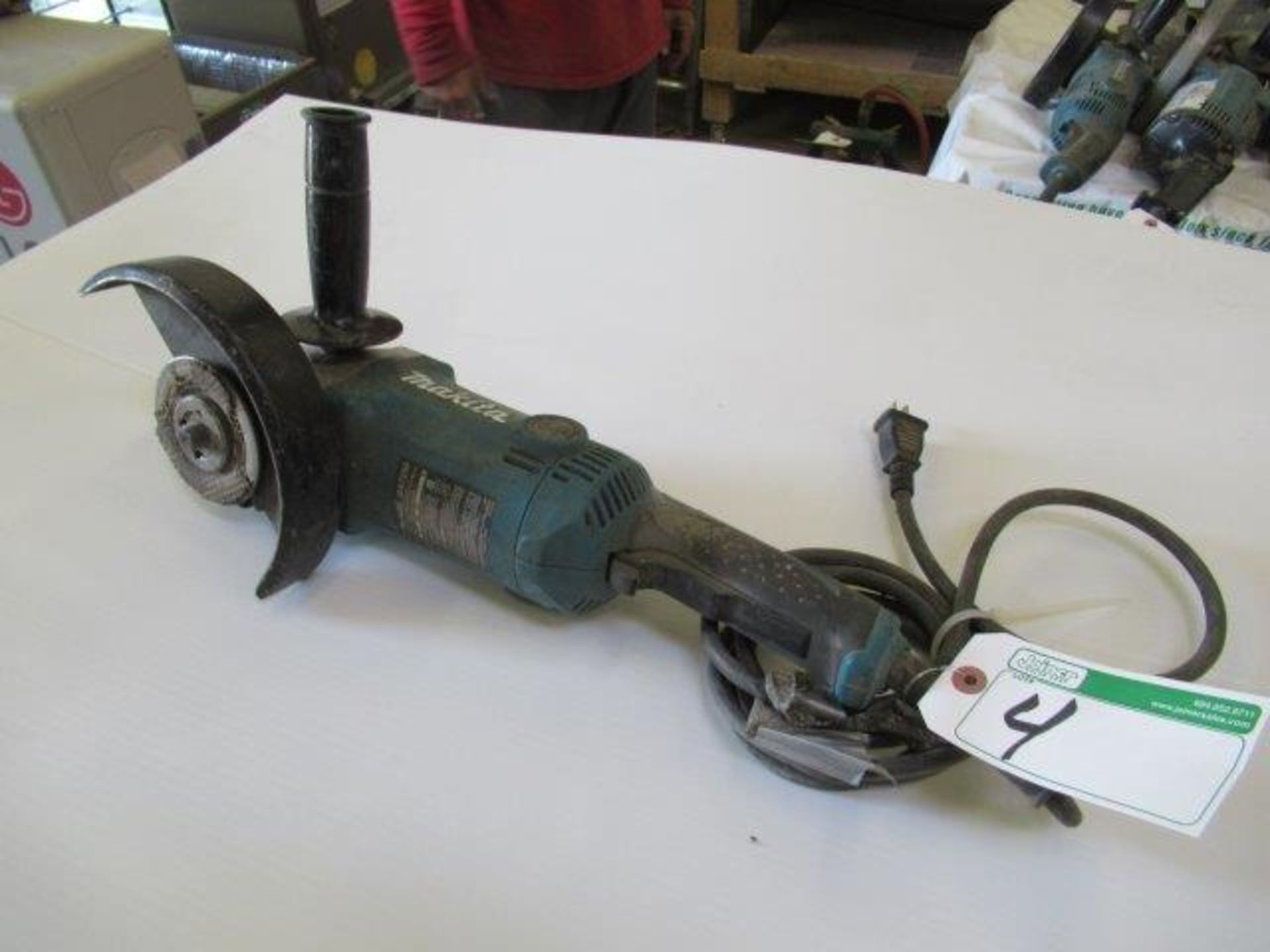 MAKITA ANGLE GRINDER