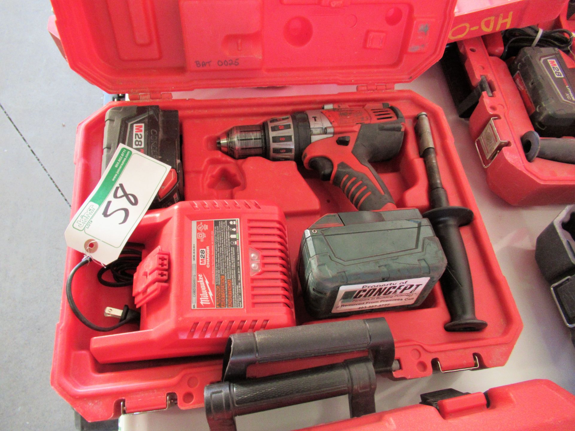 MILWAUKEE CORDLESS 1/2 IN HAMMER DRILL