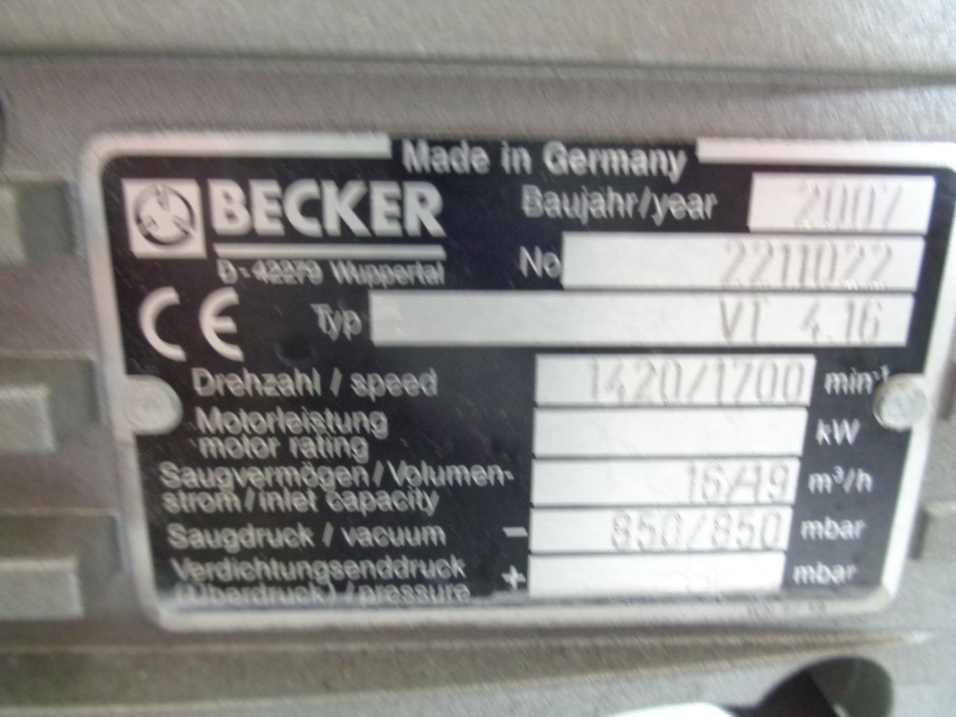 Becker Vacuum Pump - Image 2 of 4