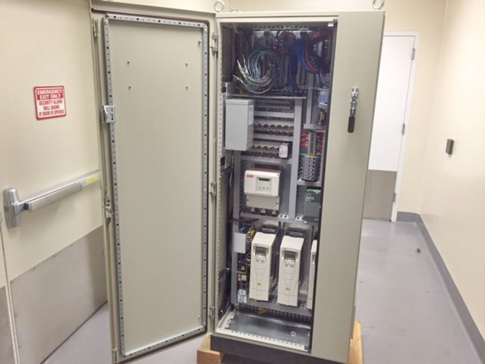 Thomas XR Perforate Interchangeable Pan Coating System rated for solvents, Model Compulab 24 - Image 19 of 24