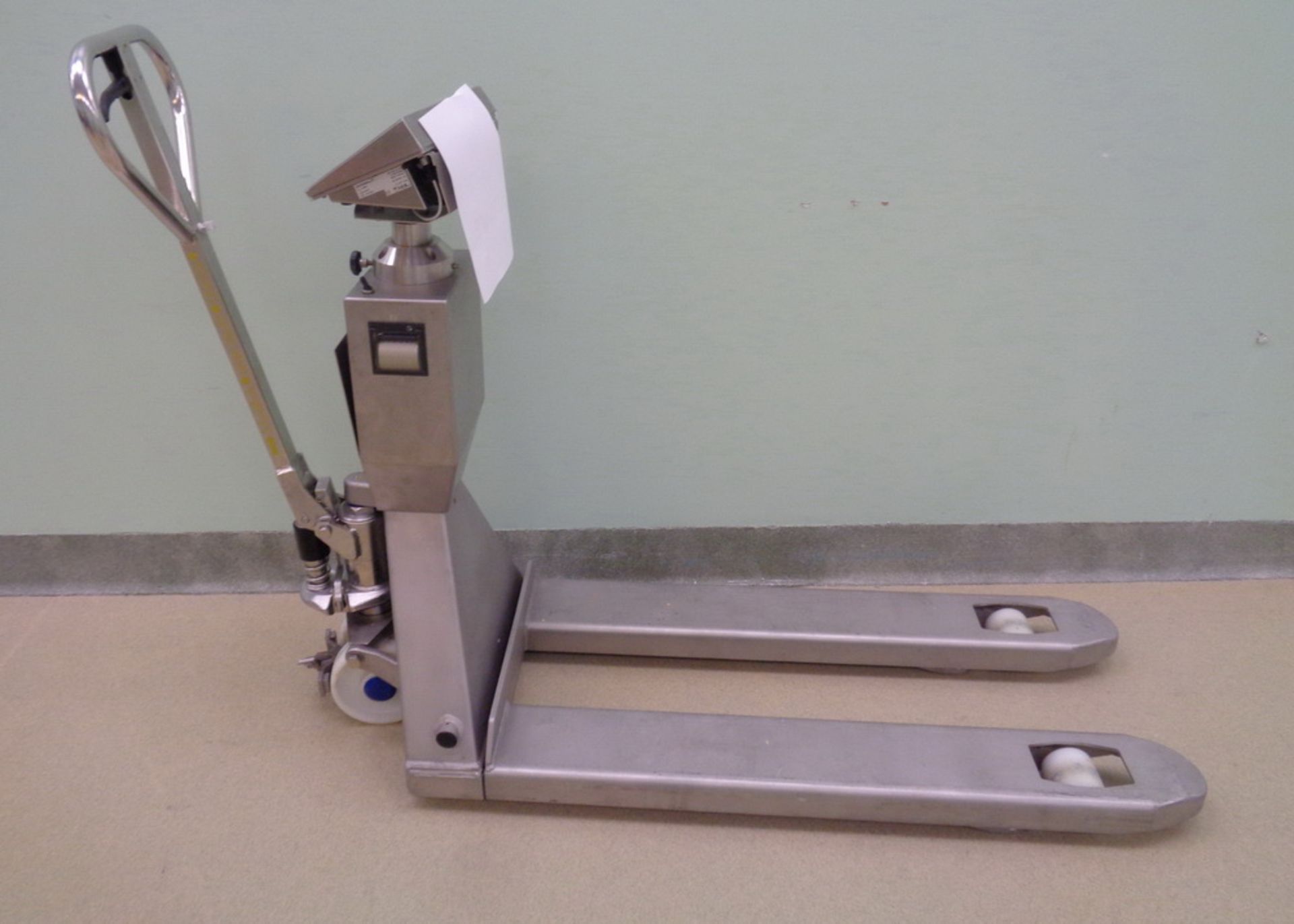 Mettler Toledo Stainless Steel Mobile Weighing System, includes one pallet Jack w/portable scale - Image 3 of 4