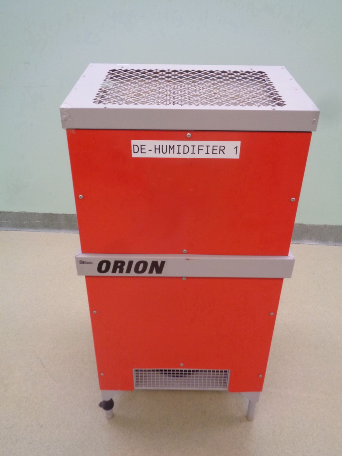 Orion Dehumidifier, Model 1027OGR-US, S/N 178000468