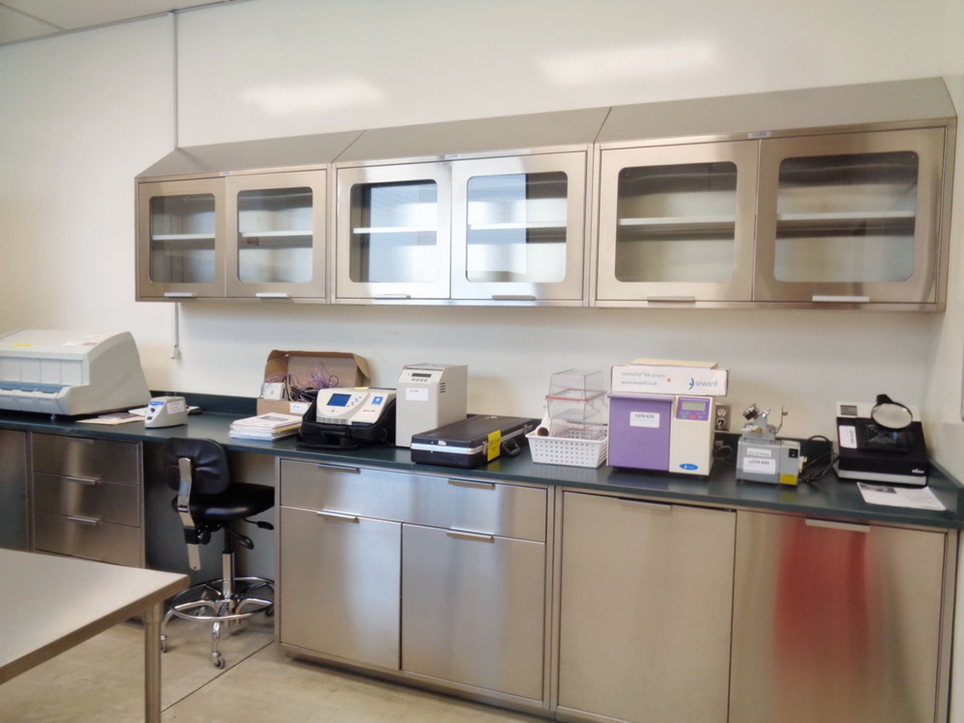 BULK LOT - LABORATORY EQUIPMENT LOCATED IN THE MICROBIOLOGY LAB. - Image 43 of 64