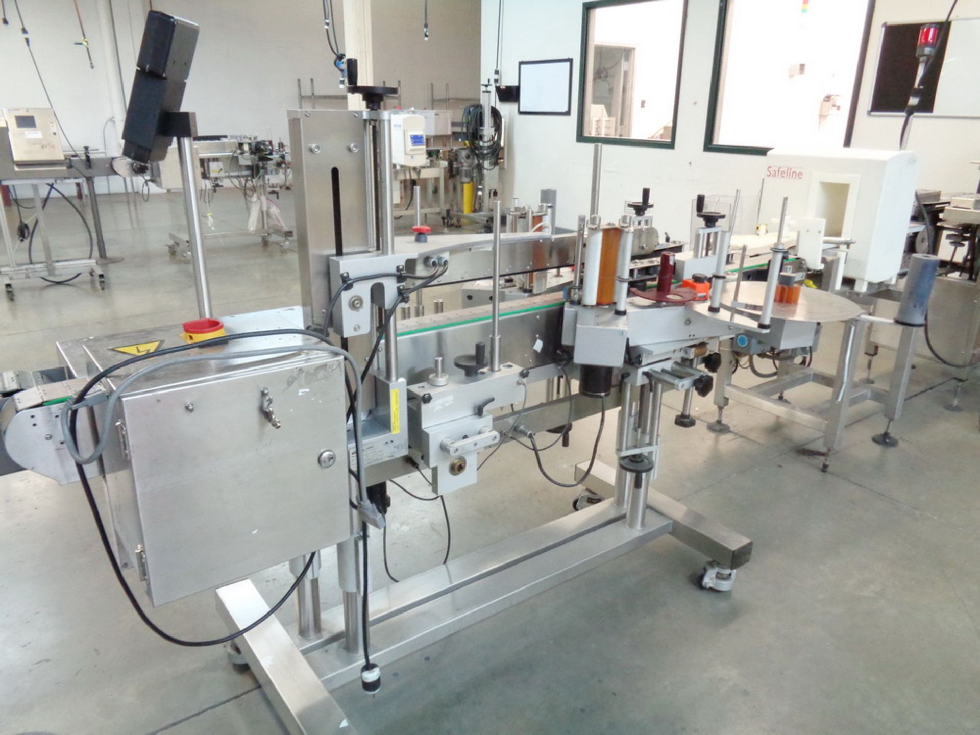 BULK LOT- CREAM PACKAGING LINE #2 (LOCATED IN CLEAN ROOM #2 DESIGNATED CL-2) UP TO (40) BOTTLES/MIN - Image 26 of 32