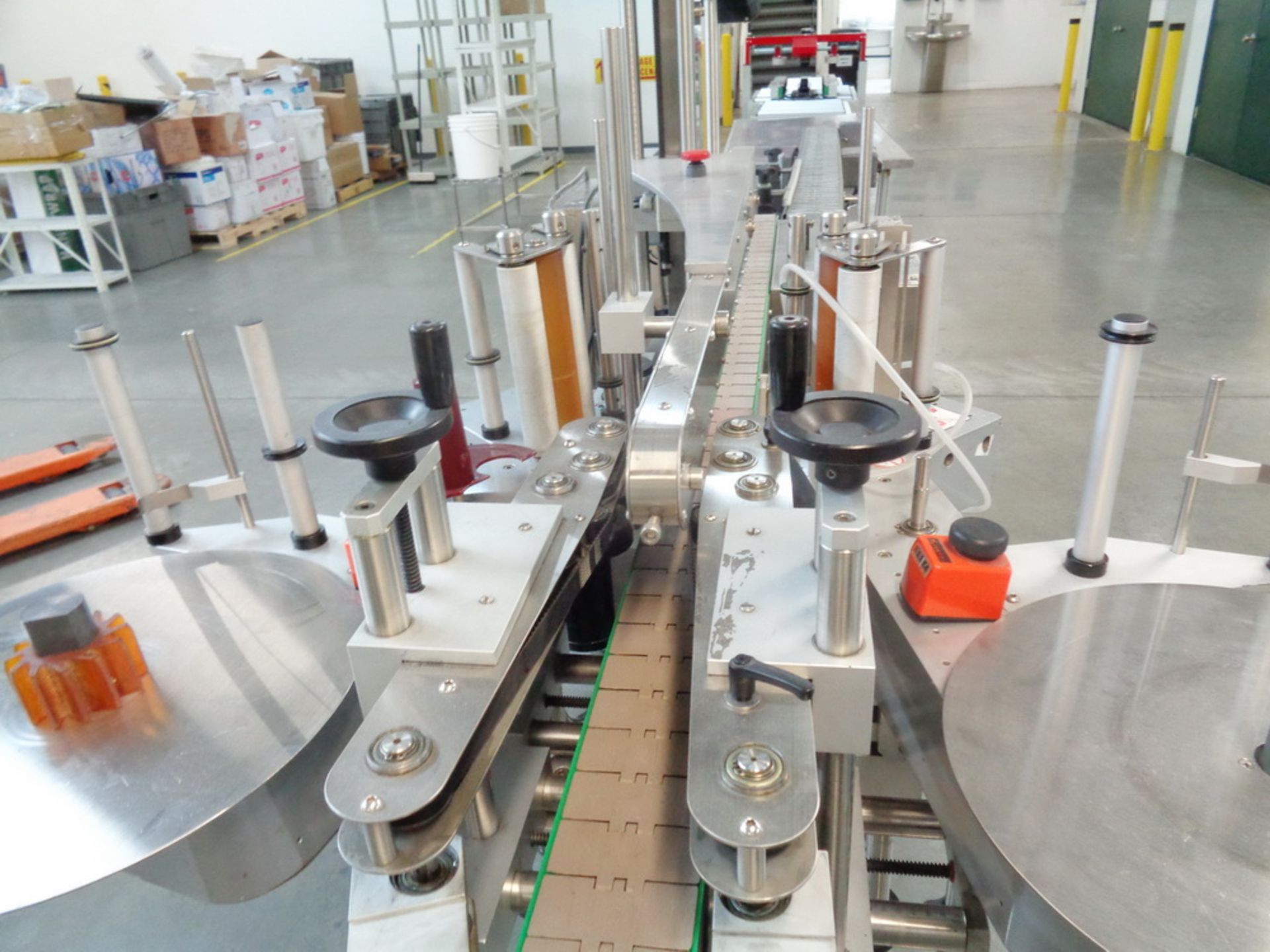 BULK LOT- CREAM PACKAGING LINE #2 (LOCATED IN CLEAN ROOM #2 DESIGNATED CL-2) UP TO (40) BOTTLES/MIN - Image 24 of 32