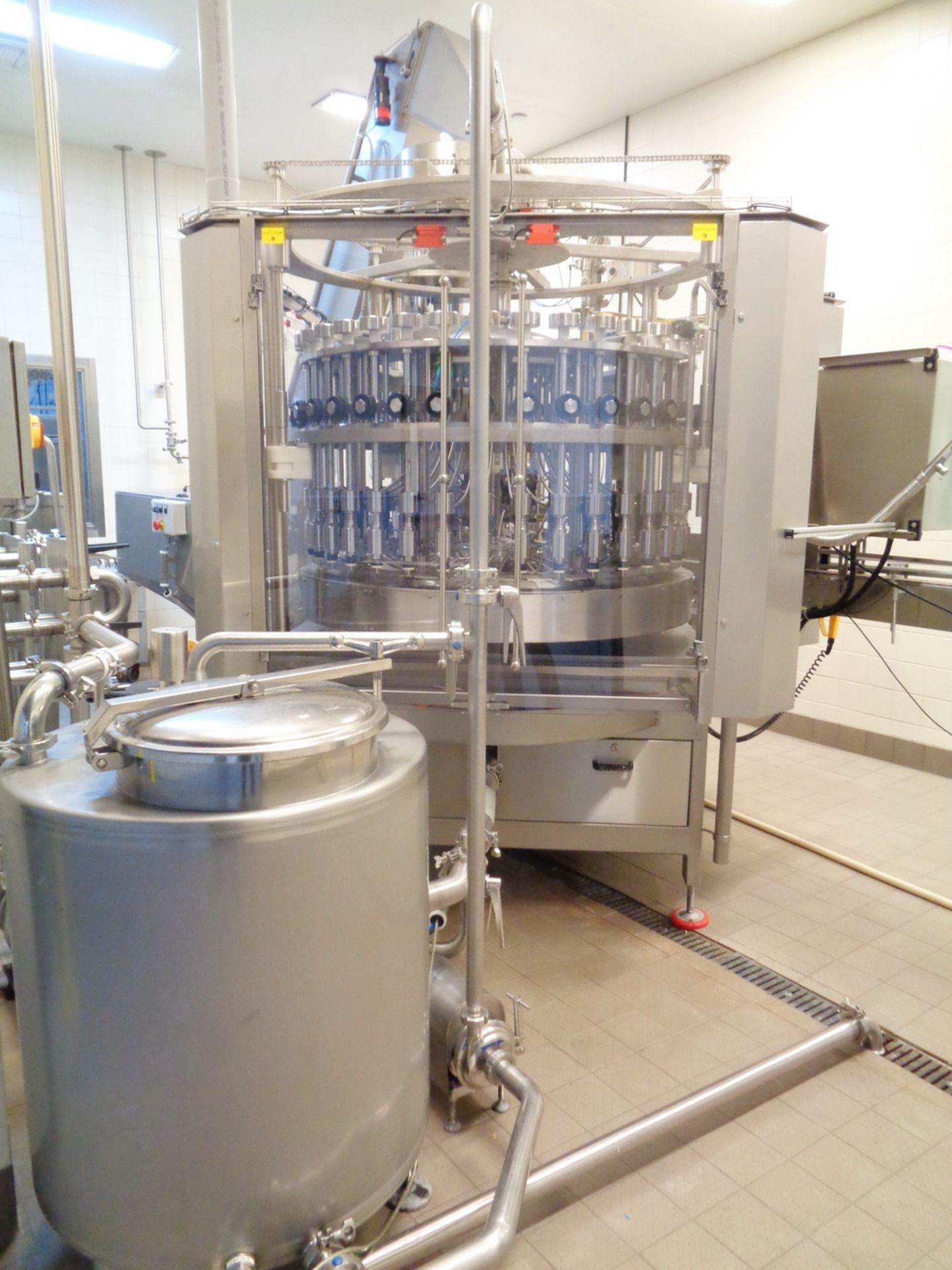 BULK LOT - PARTIAL LIQUID PACKAGING LINE (JUICE LINE #3) W/ PARTS FOR TWO DIFFERENT 2 OZ BOTTLES - Image 2 of 35