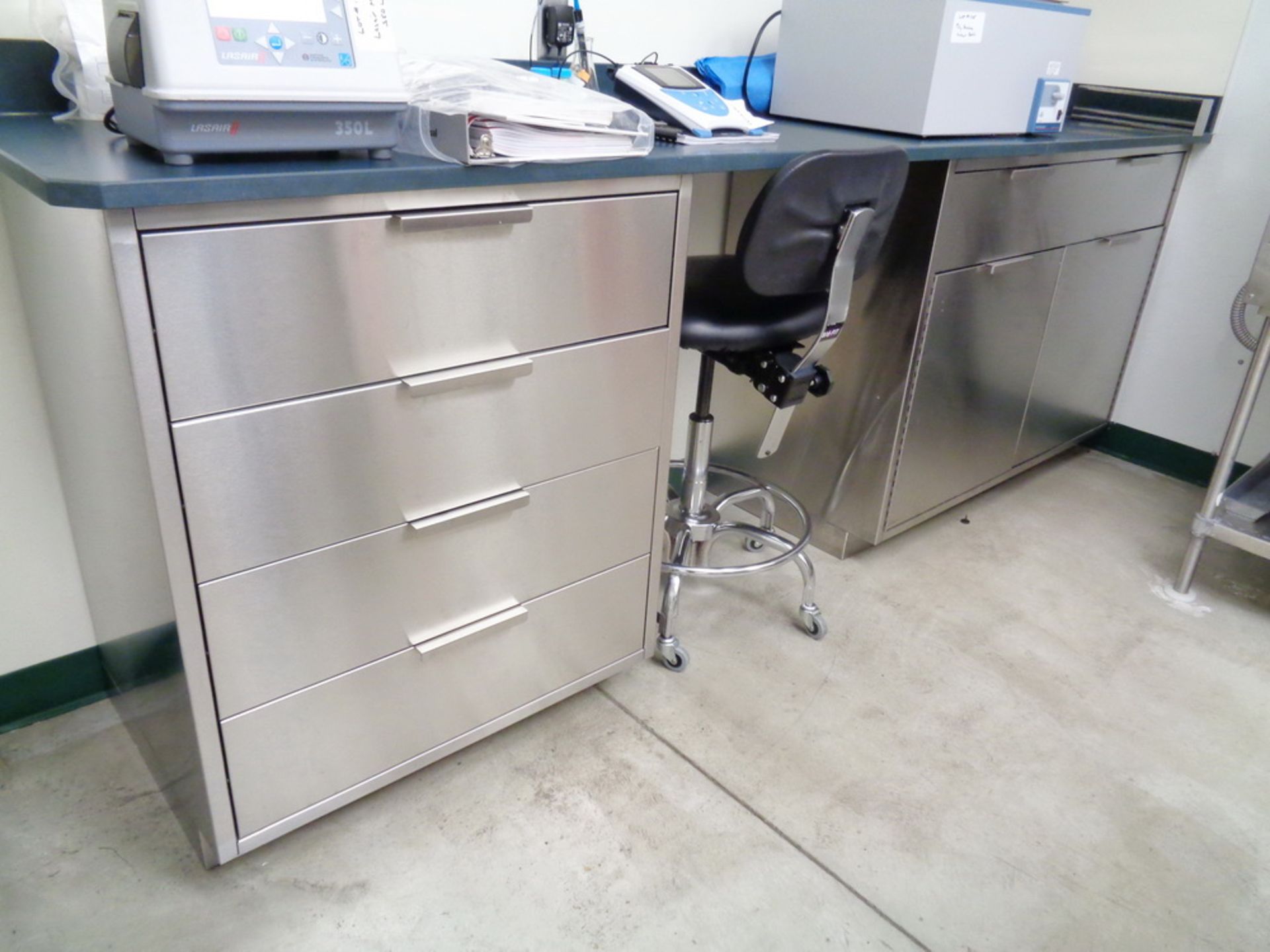 BULK LOT - LABORATORY EQUIPMENT LOCATED IN THE MICROBIOLOGY LAB. - Image 39 of 64